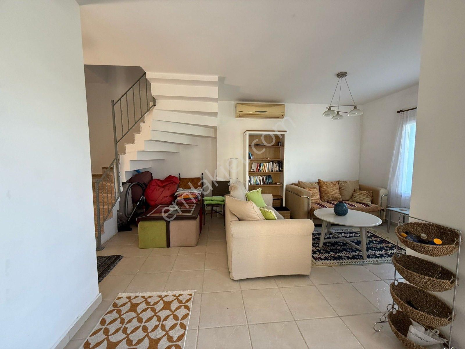 Bodrumda Satılık Müstakil Villa Denize Yakın Manzaralı Ev Eşyalı - Görsel 2