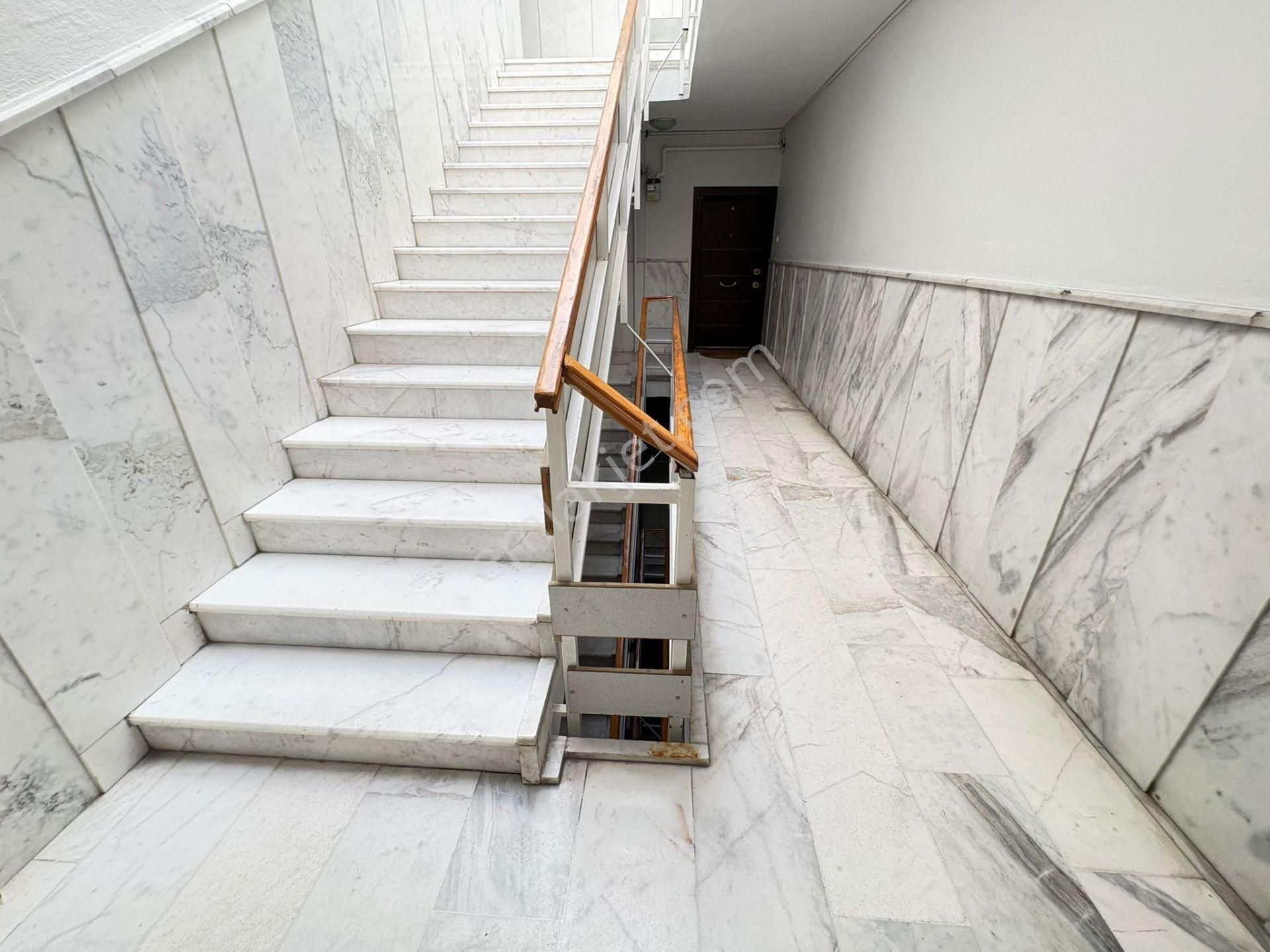 Göral Dan Hakimevi Çetinemeç Yakını Ara Kat Ön Güney Süper Lüx - Görsel 26