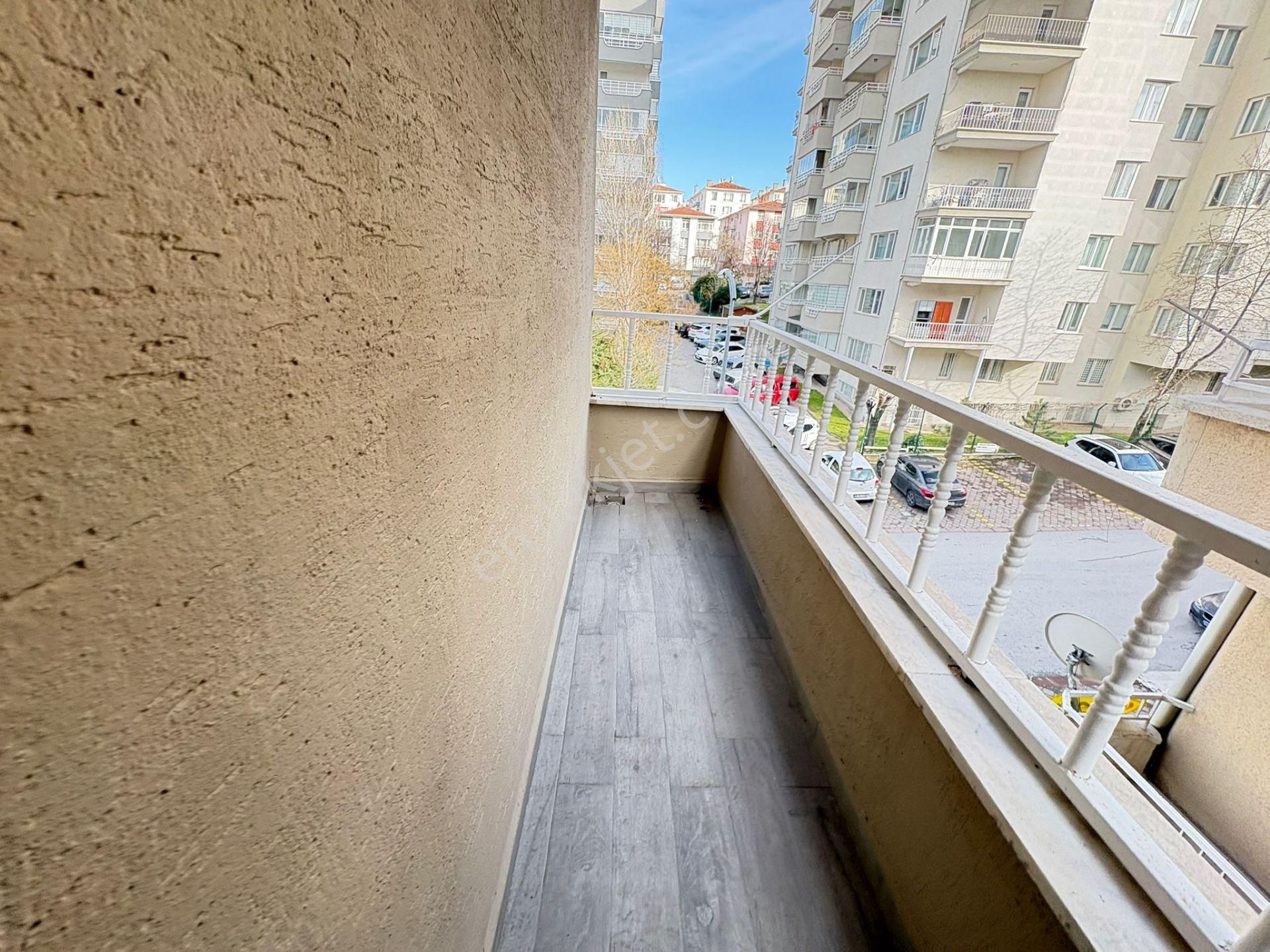 Göral Dan Hakimevi Çetinemeç Yakını Ara Kat Ön Güney Süper Lüx - Görsel 25