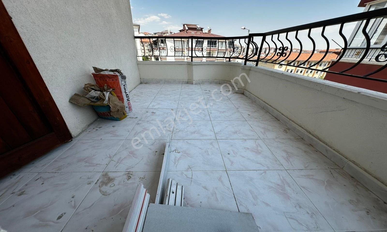 Osmangazi Caddesi Yakını Katta Ön Cephe Yapılı 3+1 - Görsel 25