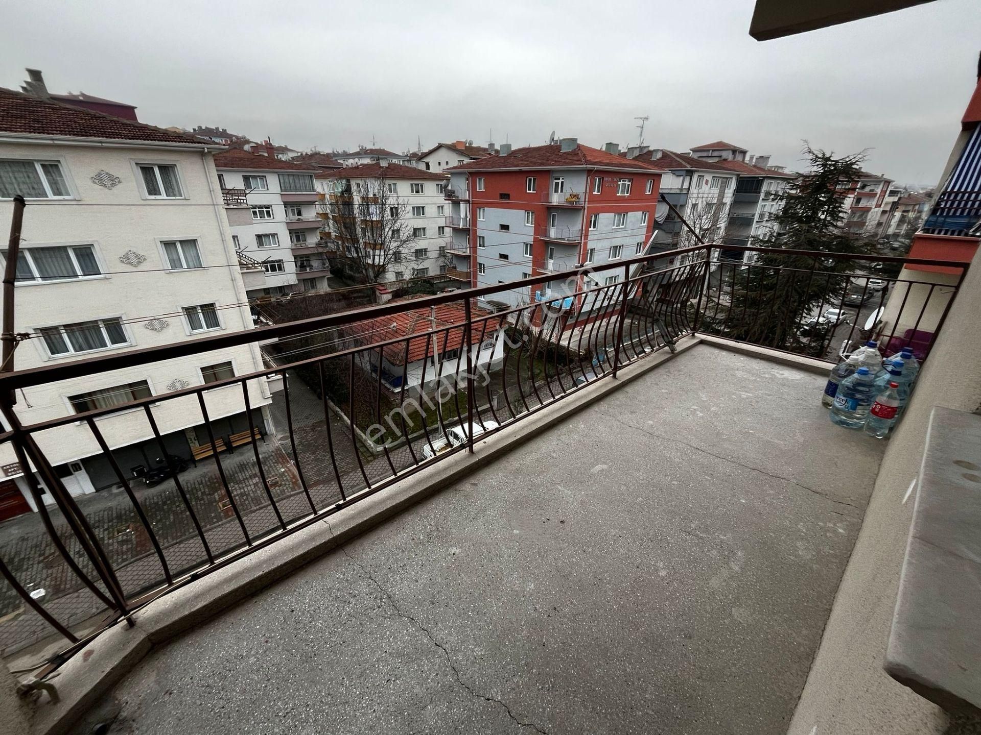 Sincan Mareşal Çakmak Mh.de 3+1 Yapılı Kiralık Daire - Görsel 25