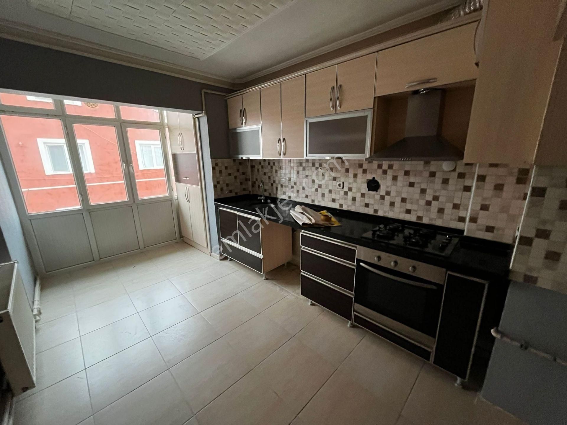 Sincan Mareşal Çakmak Mh.de 3+1 Yapılı Kiralık Daire