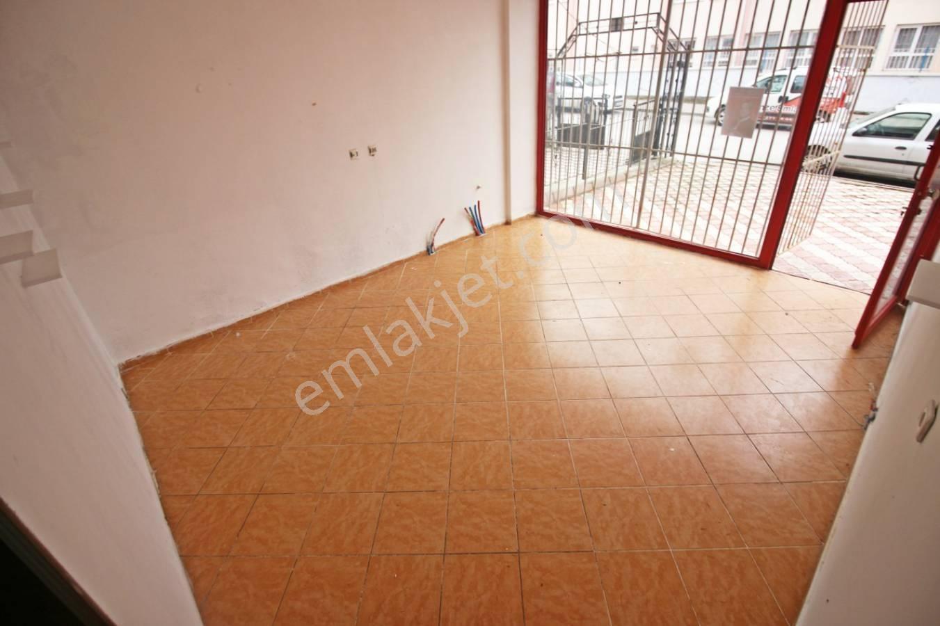 Gamze Emlak'tan Pınarbaşı'nda 35m² Okula Yakın Ön Cephe Dükkan! - Görsel 5