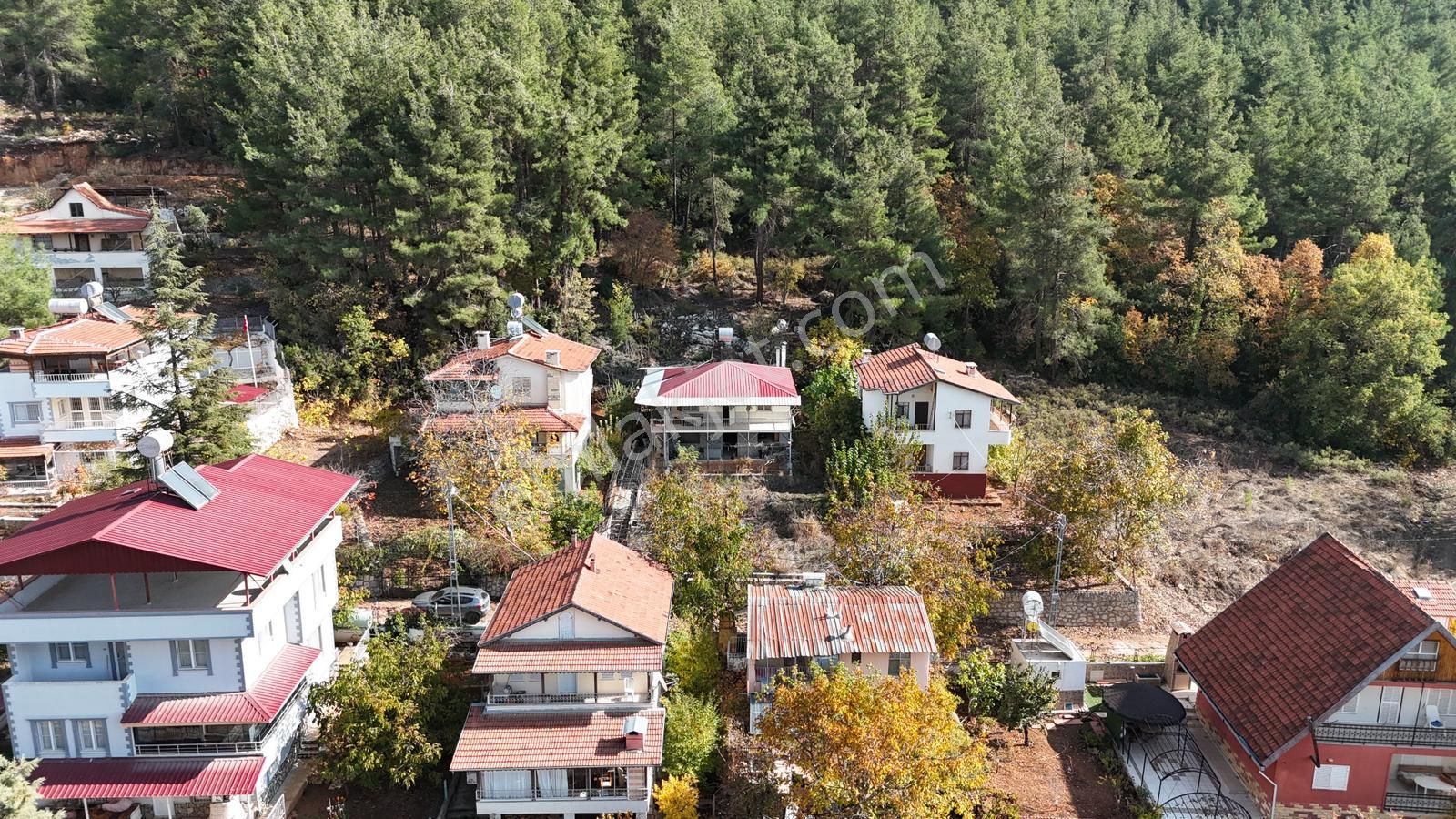 Toroslar Borcak'ta Satılık Müstakil Ev Ve Geniş Arsa - Görsel 33