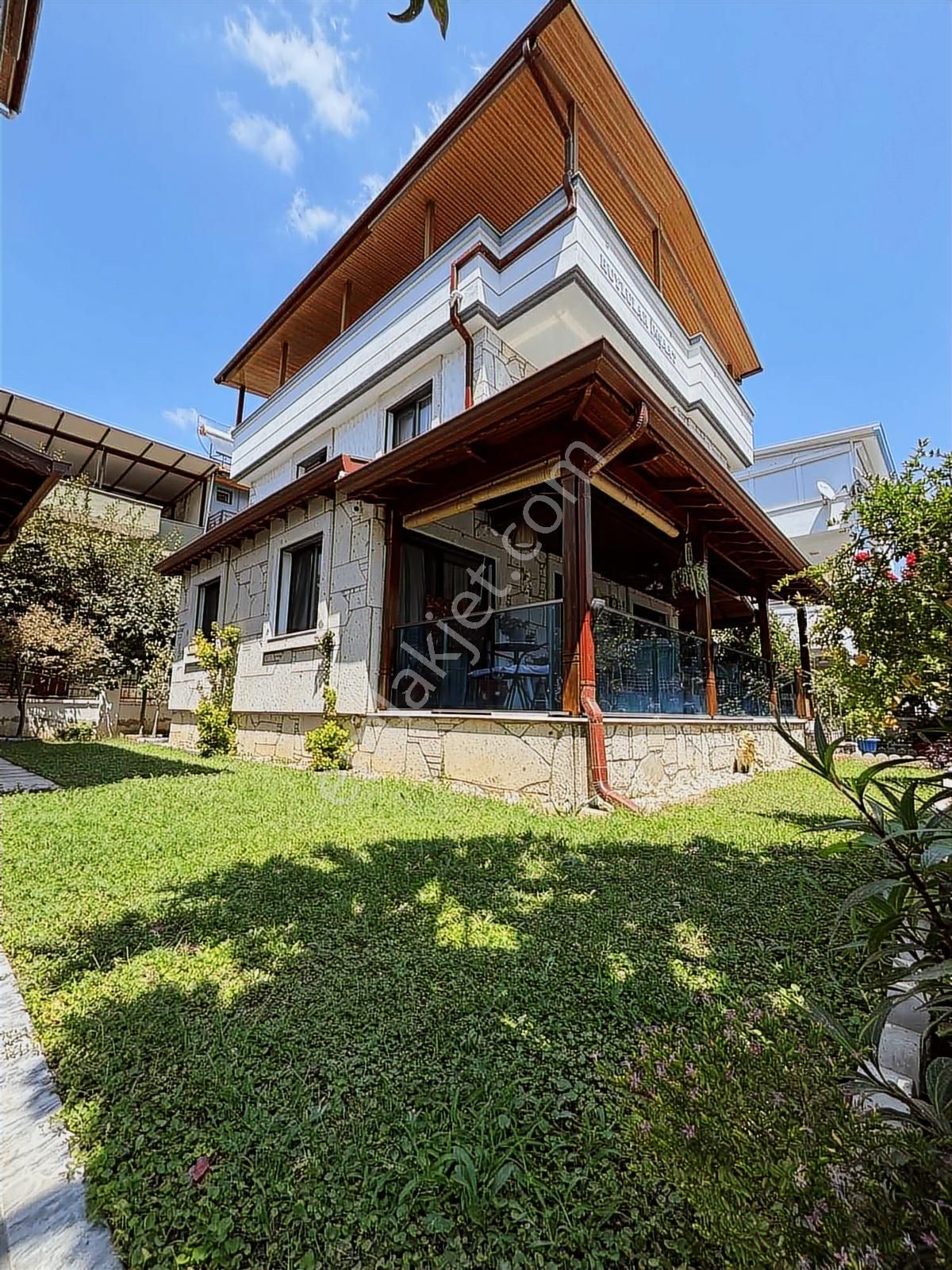 İzmir Seferihisar Bengiler Mahallesi Müstakil Villa