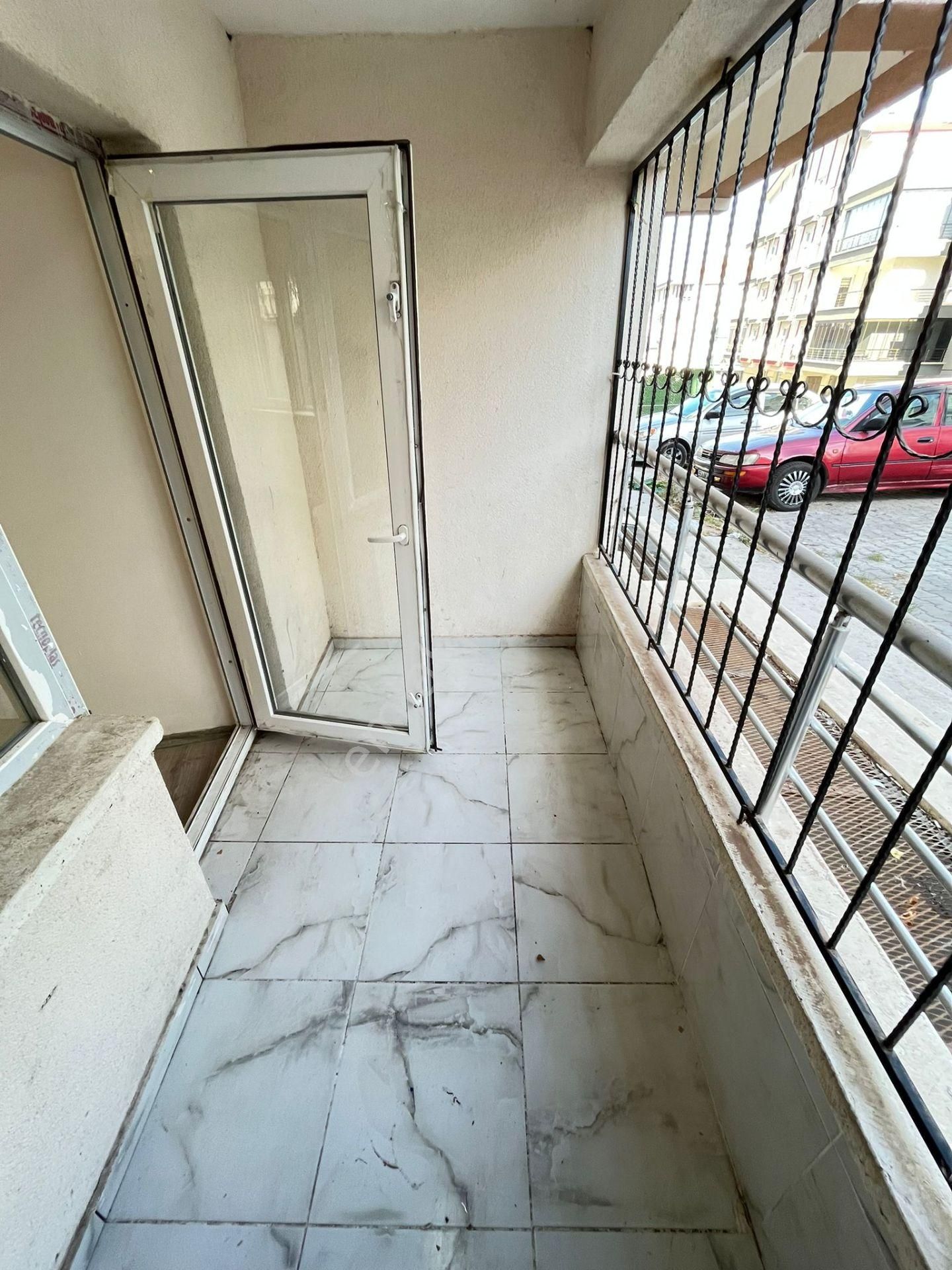 Kanuni De Asansörlü Yapılı 3+1 - Görsel 16