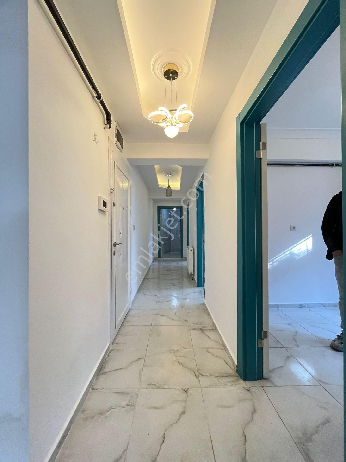 Kanuni De Asansörlü Yapılı 3+1 - Görsel 12