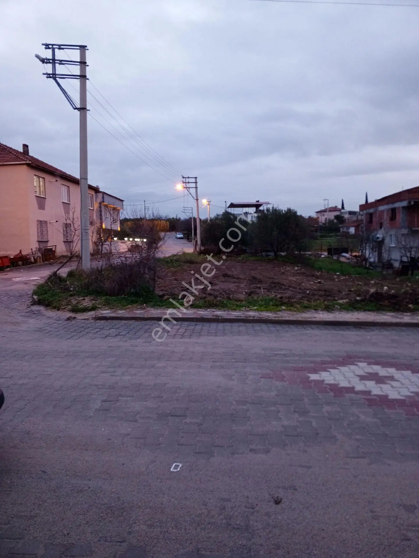 Yeliz'den Manisa Soma'da Geniş Arsa - Görsel 3