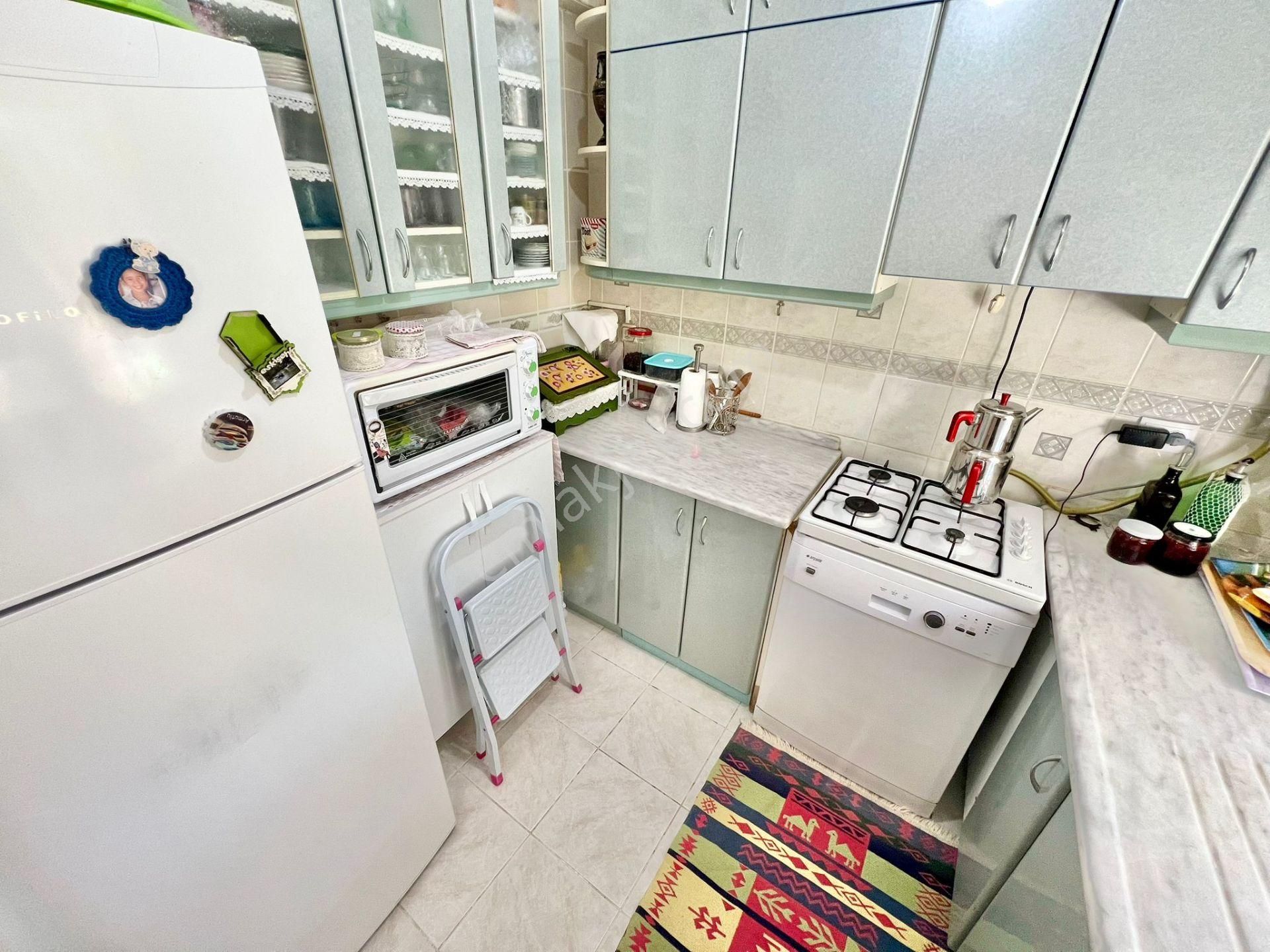 ꧁akçay Ay Emlak'tan꧂burhaniye'de Kendine Ait Havuzlu Geniş Bahçeli Satılık 3+1 Müstakil Villa - Görsel 5