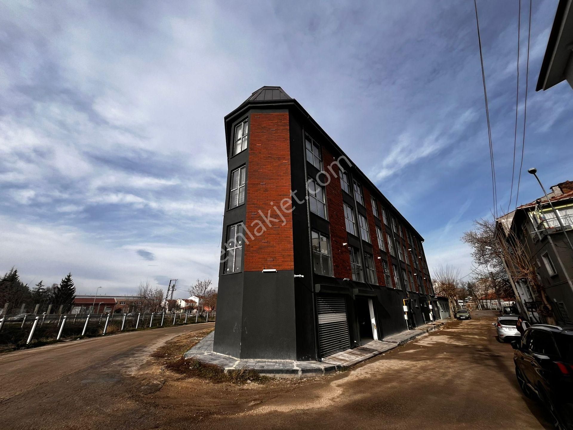 Anadolu Üni Önü İstiklal Cd Üzeri Faturalar Dahil 1+1 Daire Kk-10 - Görsel 16