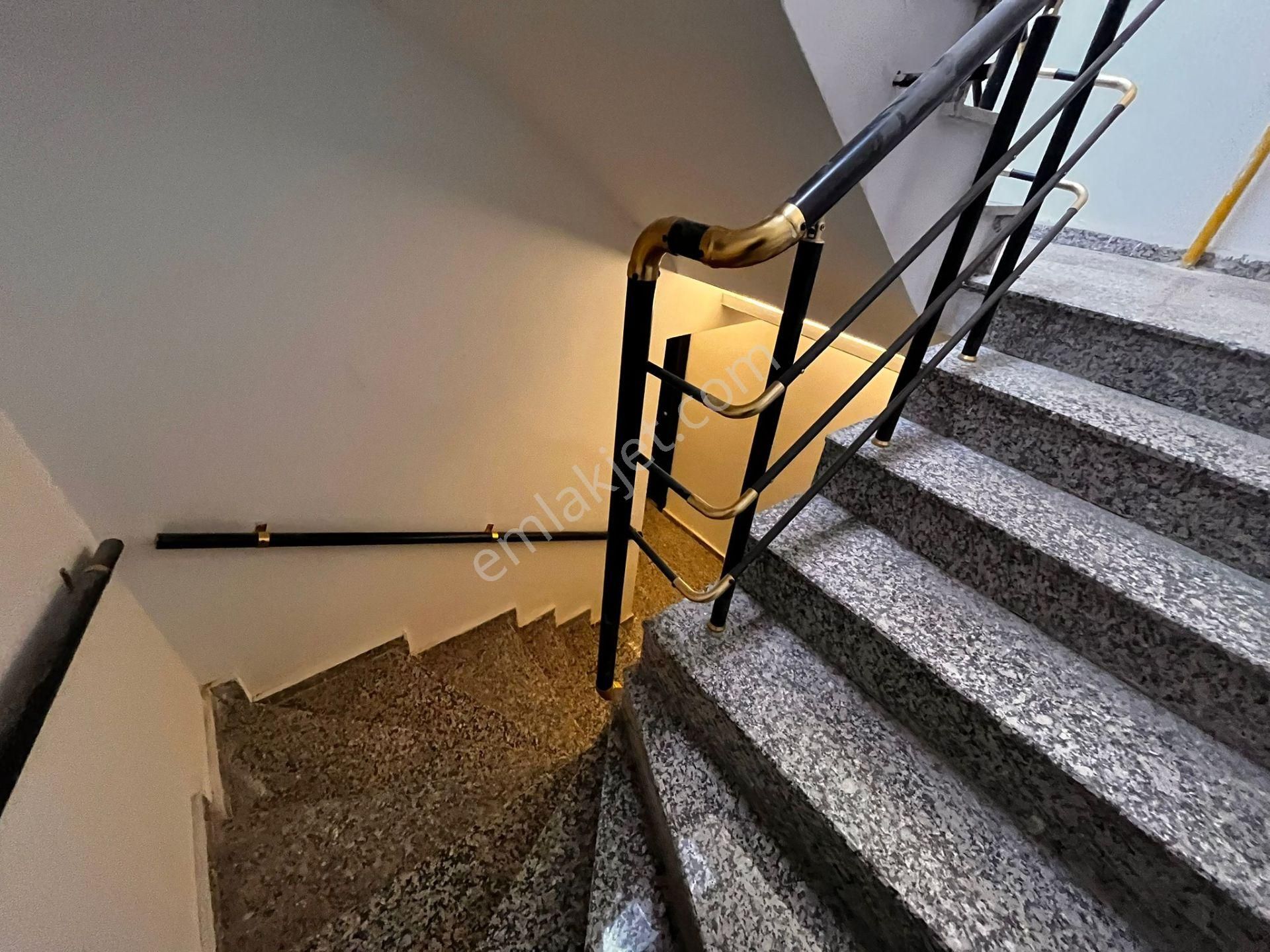 Anadolu Üni Önü İstiklal Cd Üzeri Faturalar Dahil 1+1 Daire Kk-10 - Görsel 11