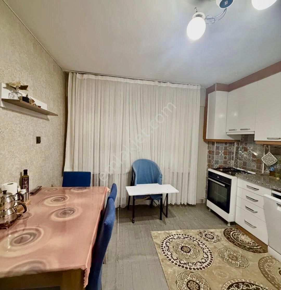 Kuşpınarda Çarşamba Pazarına Çok Yakın 3+1 Satılık Daire - Görsel 3