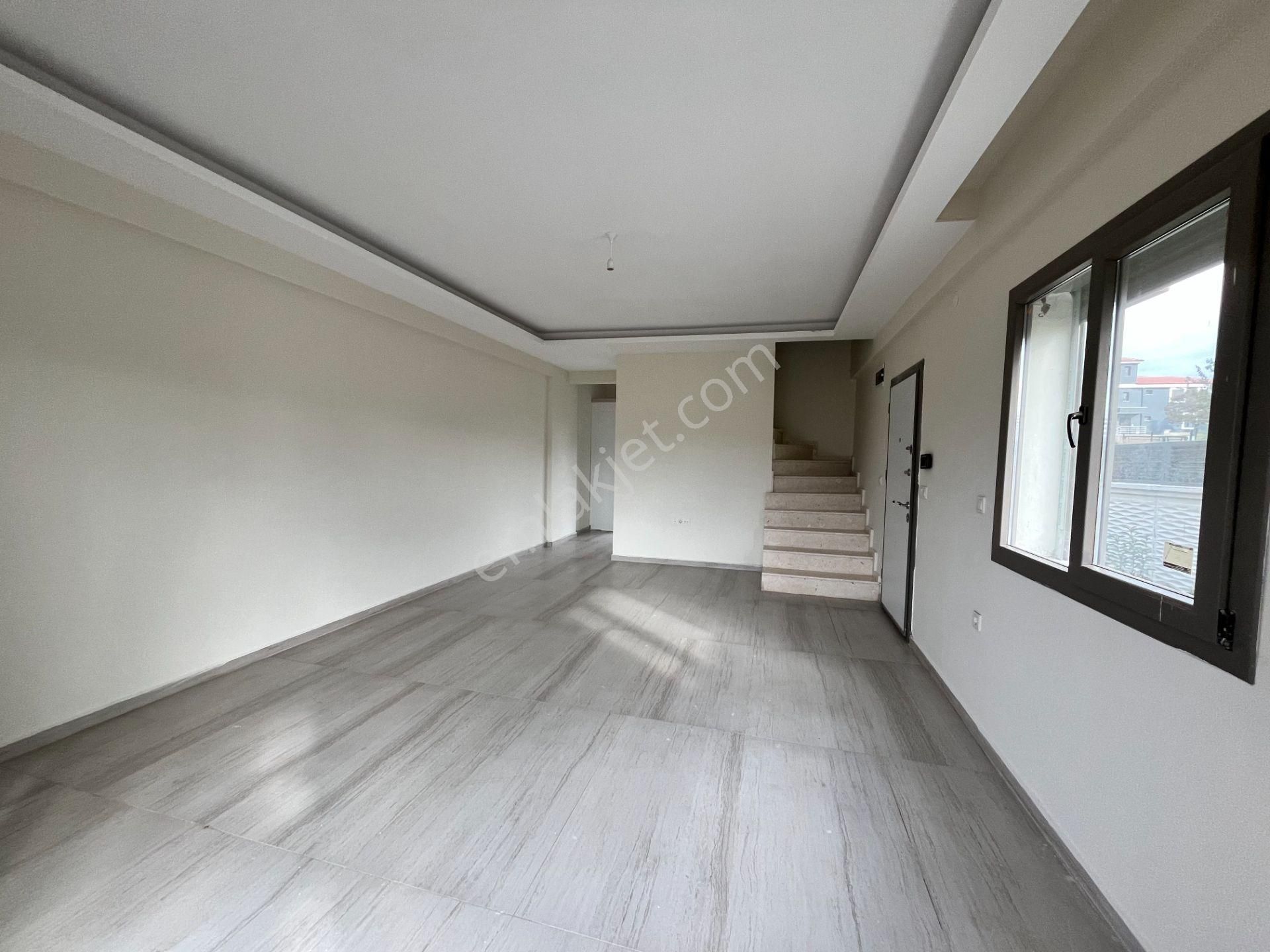 Veri'den Müstakil Bahçeli,doğalgazlı,konforlu Sıfır Villa! - Görsel 24