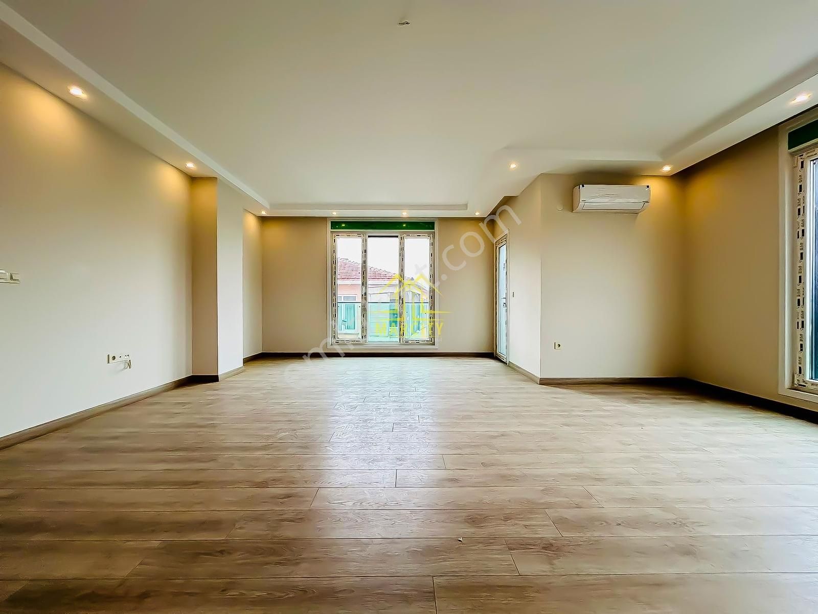 Marcity'den Çalışlar'da 5+2 260m² Lüx Ferah Dublex Daire - Görsel 32