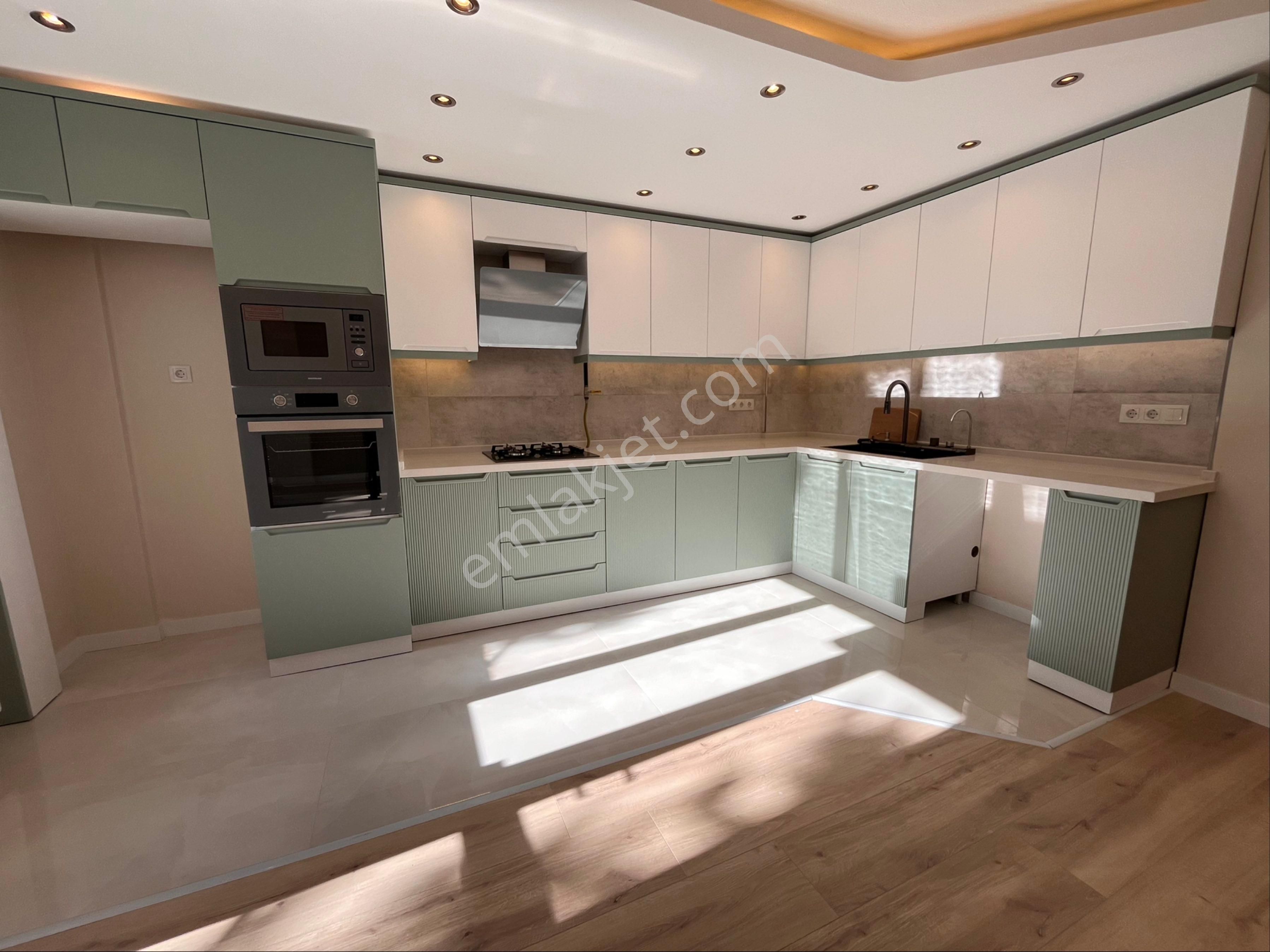 Hatay Noktada Cadde Yakını Park Manzalı Lüks Dekorlu 3+1 Arakat - Görsel 7