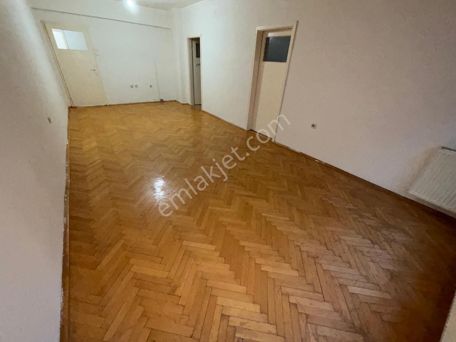 İlk-ev'den Çetin Emeç Bulvarı Yakını Dikmen Cadde Paraleli Ara Katta Kombili Boş Her Zaman Görülebi - Görsel 6