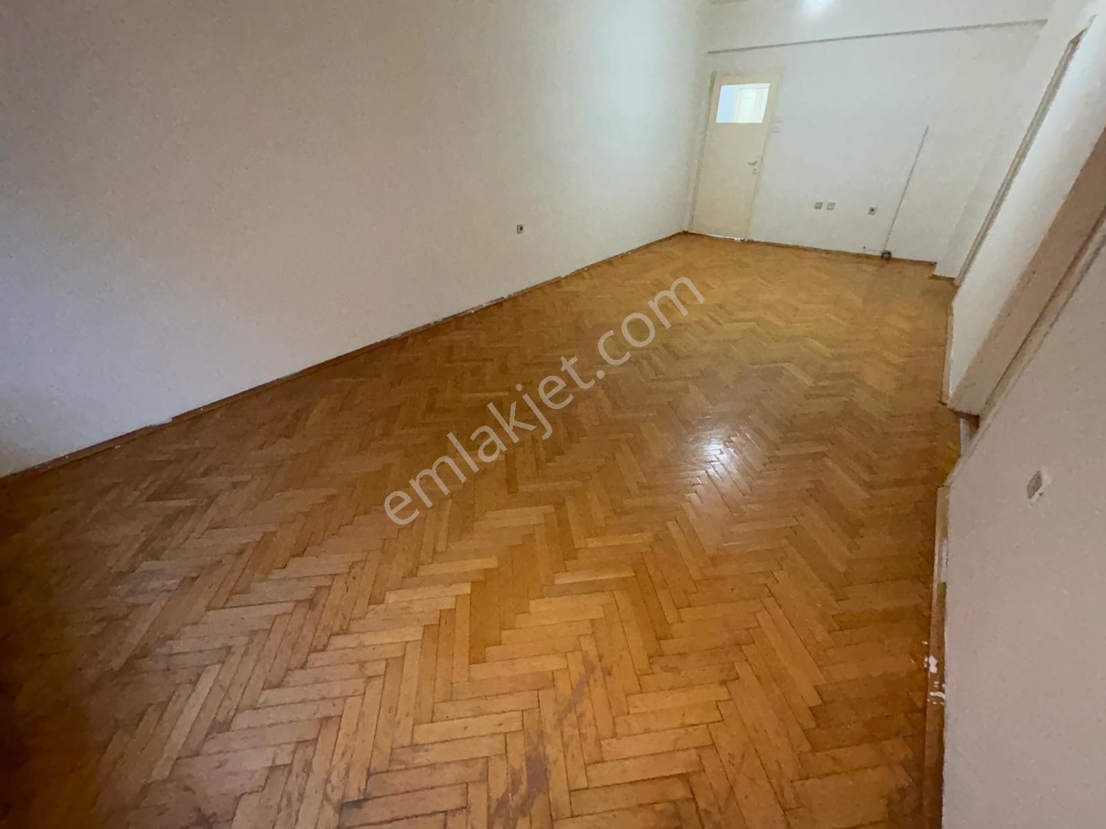 İlk-ev'den Çetin Emeç Bulvarı Yakını Dikmen Cadde Paraleli Ara Katta Kombili Boş Her Zaman Görülebi - Görsel 7