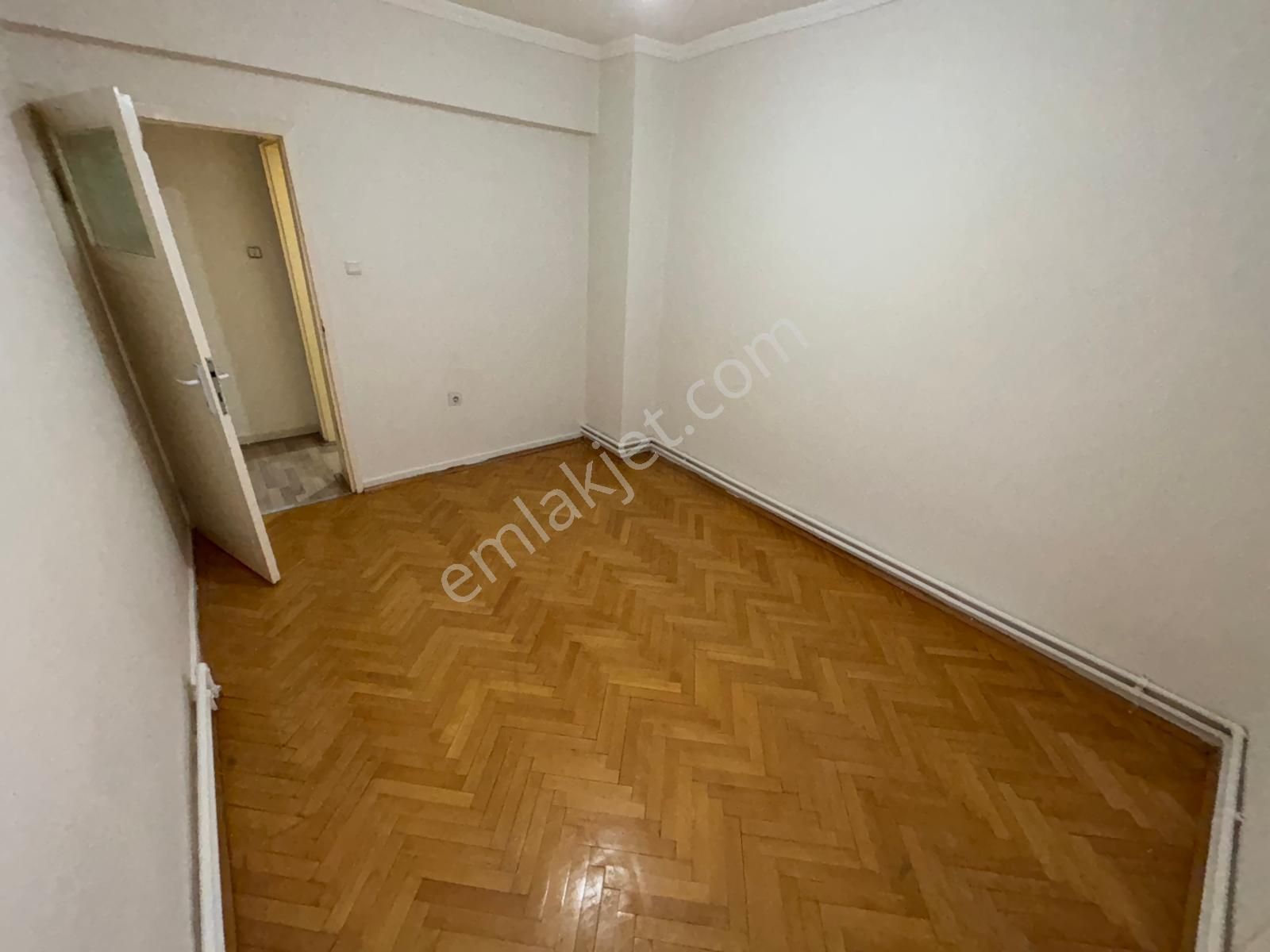 İlk-ev'den Çetin Emeç Bulvarı Yakını Dikmen Cadde Paraleli Ara Katta Kombili Boş Her Zaman Görülebi - Görsel 14