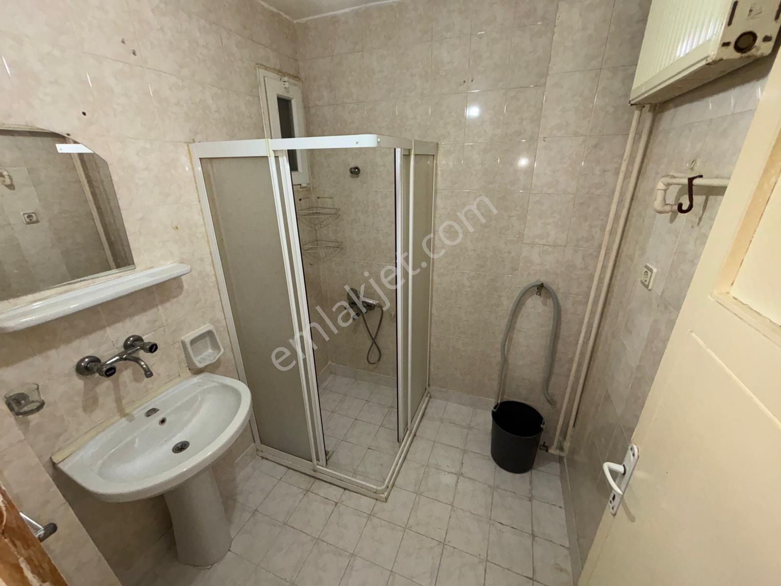 İlk-ev'den Çetin Emeç Bulvarı Yakını Dikmen Cadde Paraleli Ara Katta Kombili Boş Her Zaman Görülebi - Görsel 19