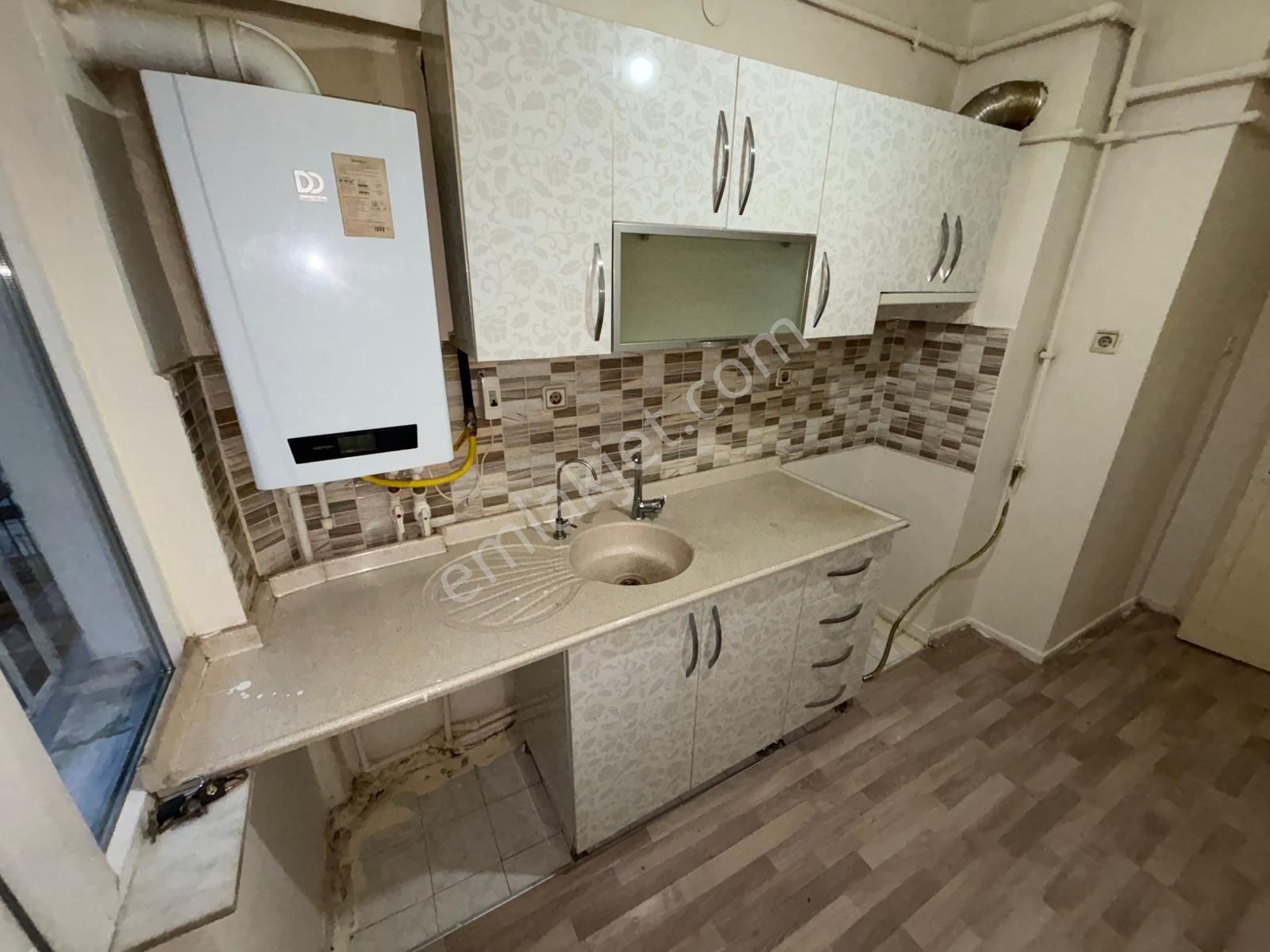 İlk-ev'den Çetin Emeç Bulvarı Yakını Dikmen Cadde Paraleli Ara Katta Kombili Boş Her Zaman Görülebi - Görsel 2