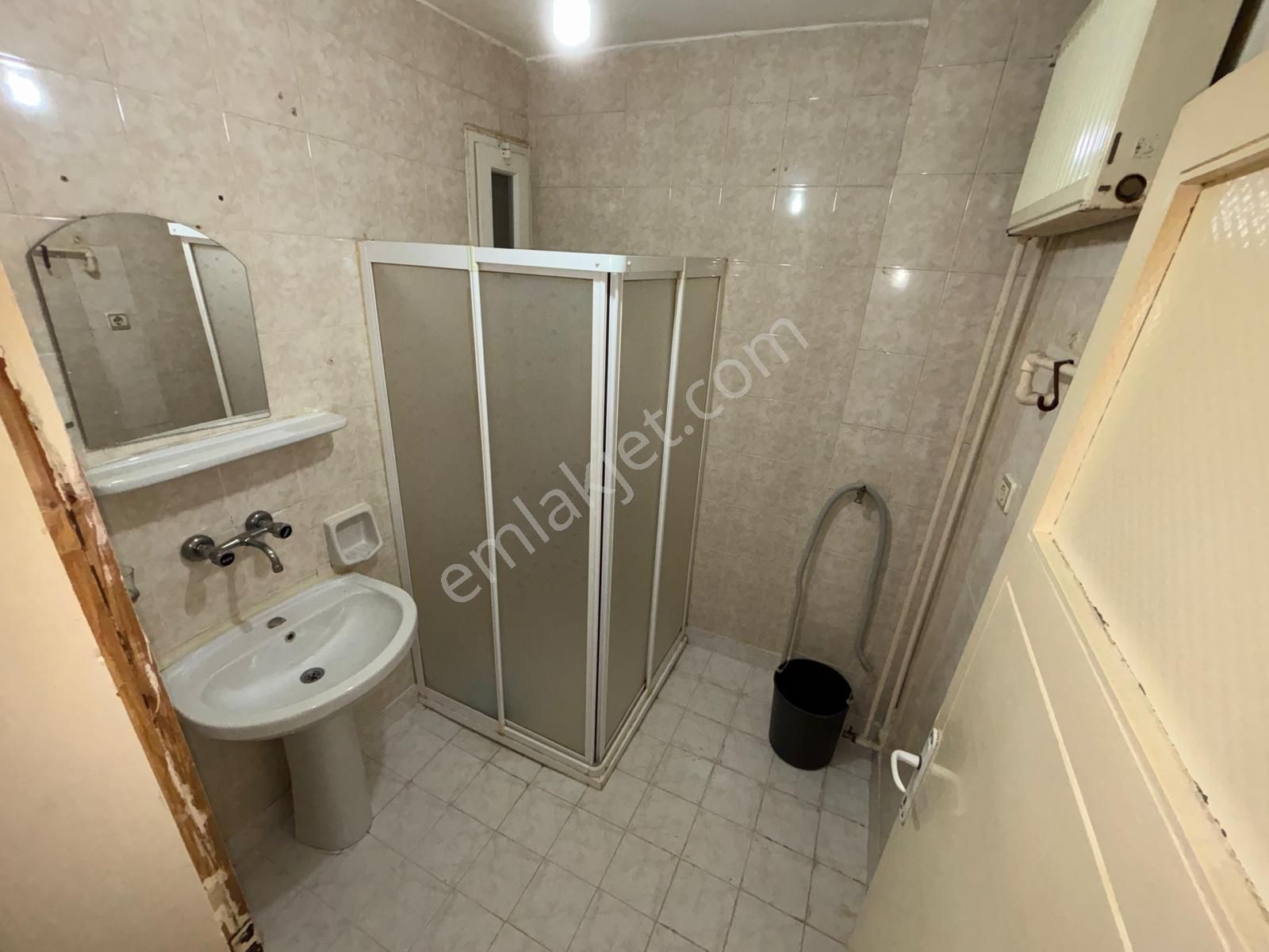 İlk-ev'den Çetin Emeç Bulvarı Yakını Dikmen Cadde Paraleli Ara Katta Kombili Boş Her Zaman Görülebi - Görsel 15