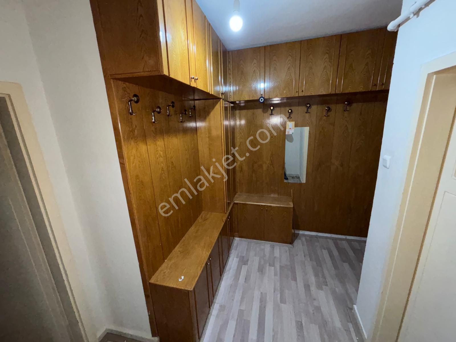 İlk-ev'den Çetin Emeç Bulvarı Yakını Dikmen Cadde Paraleli Ara Katta Kombili Boş Her Zaman Görülebi - Görsel 22