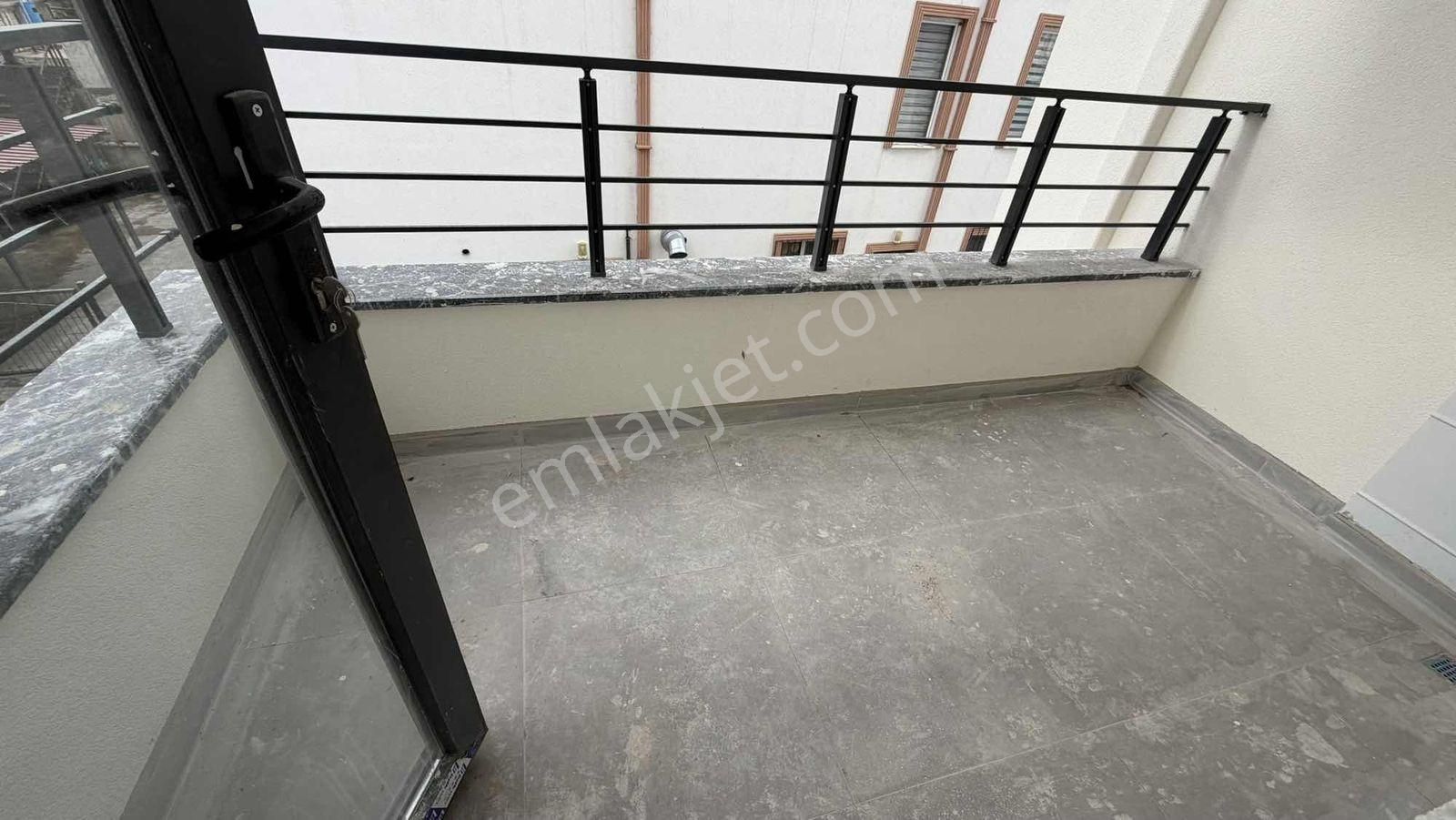 Truva//uğur Gök,pir Sultan Abdal Derneği Yanında Satılık 1+1 - Görsel 14