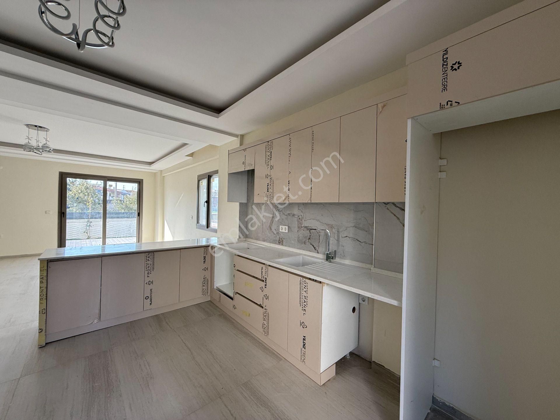 Seferihisar Tepecik’te Butik Site İçerisinde, Peyzajı Hazır Satılık 3+1 Villa - Görsel 10