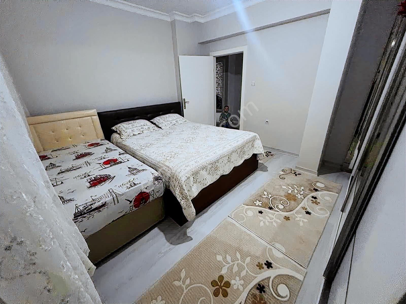 Taylan Emlaktan Feridunçelikte Ebevyn Banyolu Asansörlü 2+1 - Görsel 2