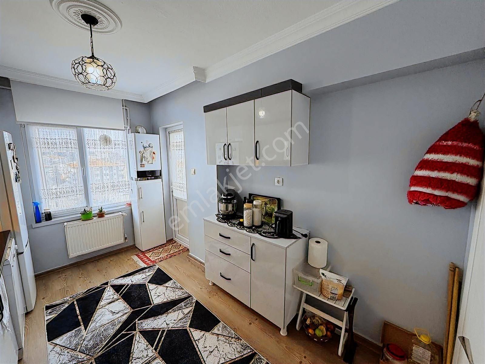 Taylan Emlaktan Karapürçekte 1.kat 3+1 Masrafsız Satılık Daire - Görsel 11