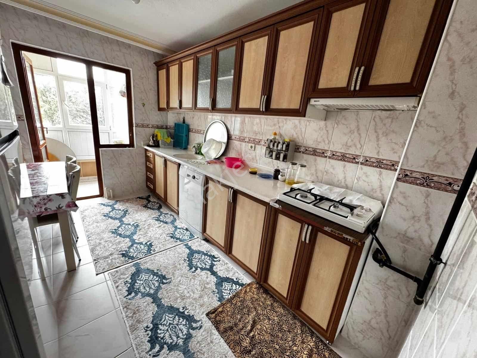 Taylan Emlaktan Elfida Mev. Ön Cephe Y.giriş Kök Tapu 3+1 Daire - Görsel 9