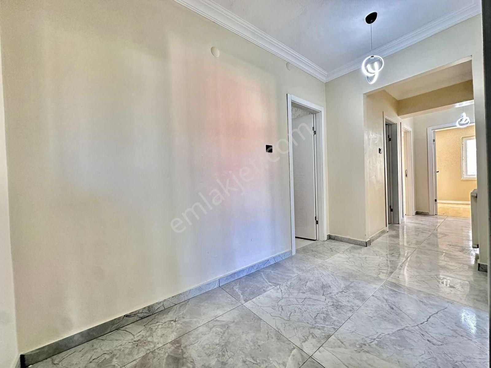 Taylan Emlaktan Karapürçekte 1.kat 3+1 Masrafsız Satılık Daire