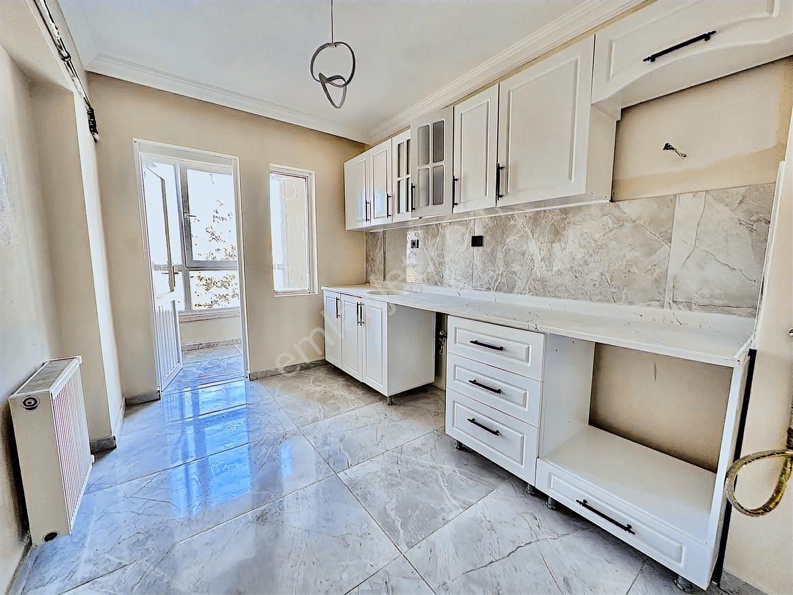 Taylan Emlaktan Karapürçekte 1.kat 3+1 Masrafsız Satılık Daire - Görsel 10