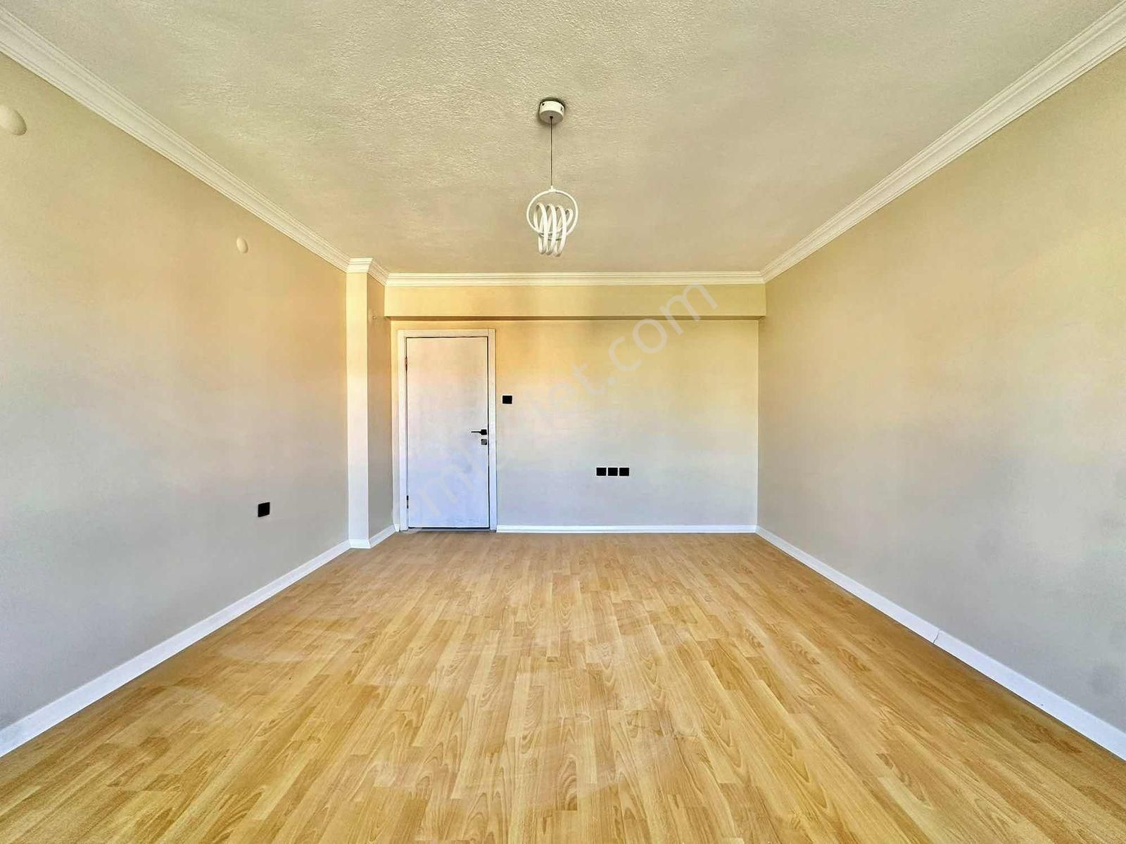 Taylan Emlaktan Karapürçekte 1.kat 3+1 Masrafsız Satılık Daire - Görsel 12