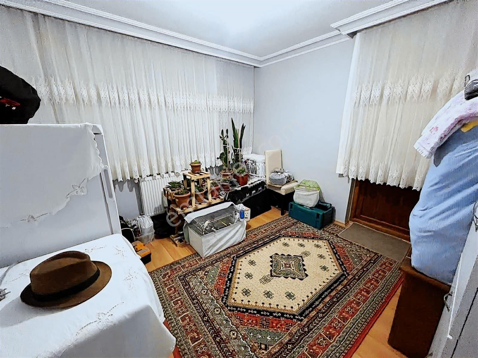 Taylan Emlaktan Karapürçekte Y.giriş 2+1 E.banyolu Satılık Daire - Görsel 10