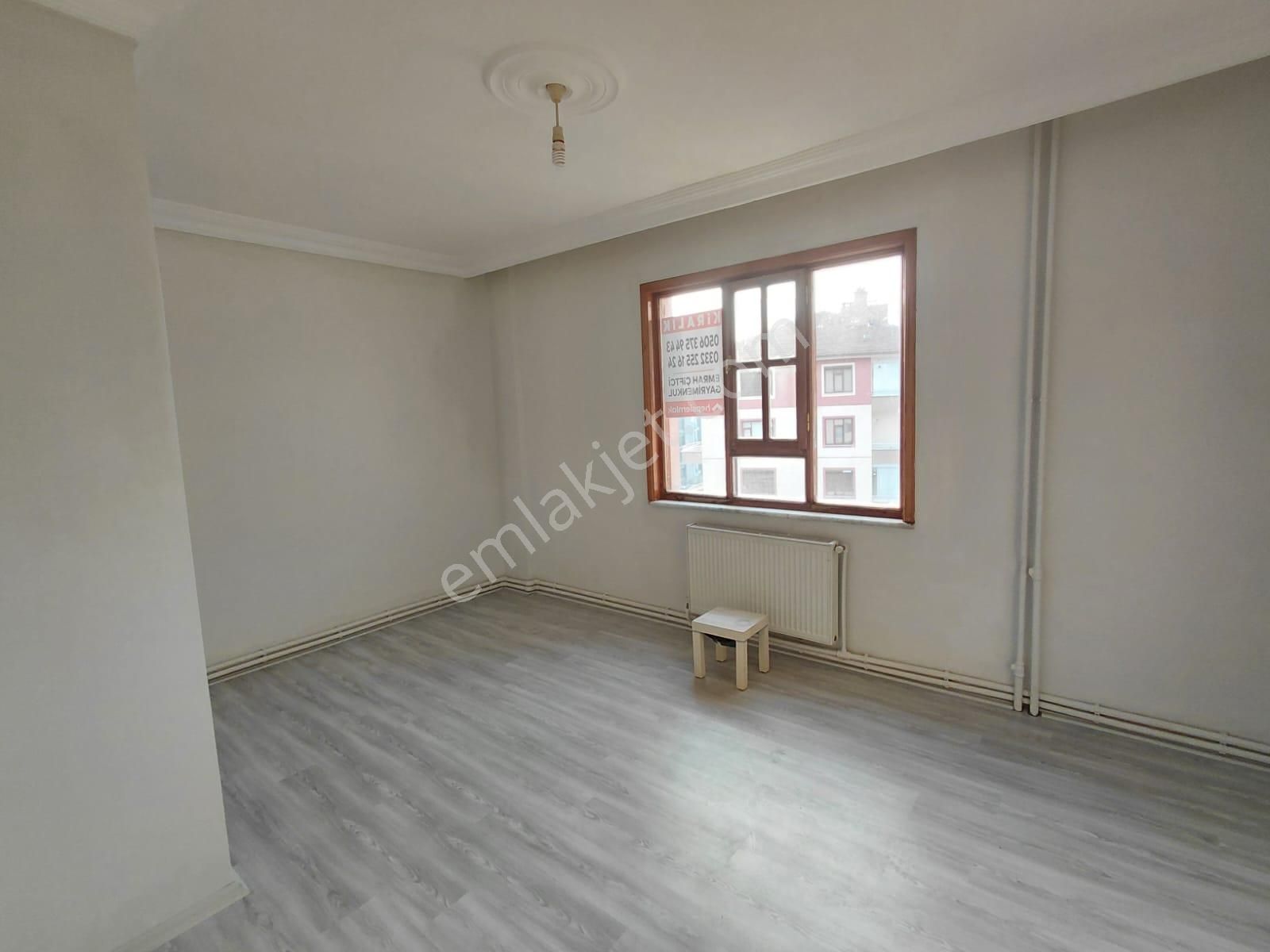 Emrah Çiftci'den Selçuklu Yazır Mah.beyhekim Cad.yanı Kiralık 3+1 Arakat Kombili Daire - Görsel 15