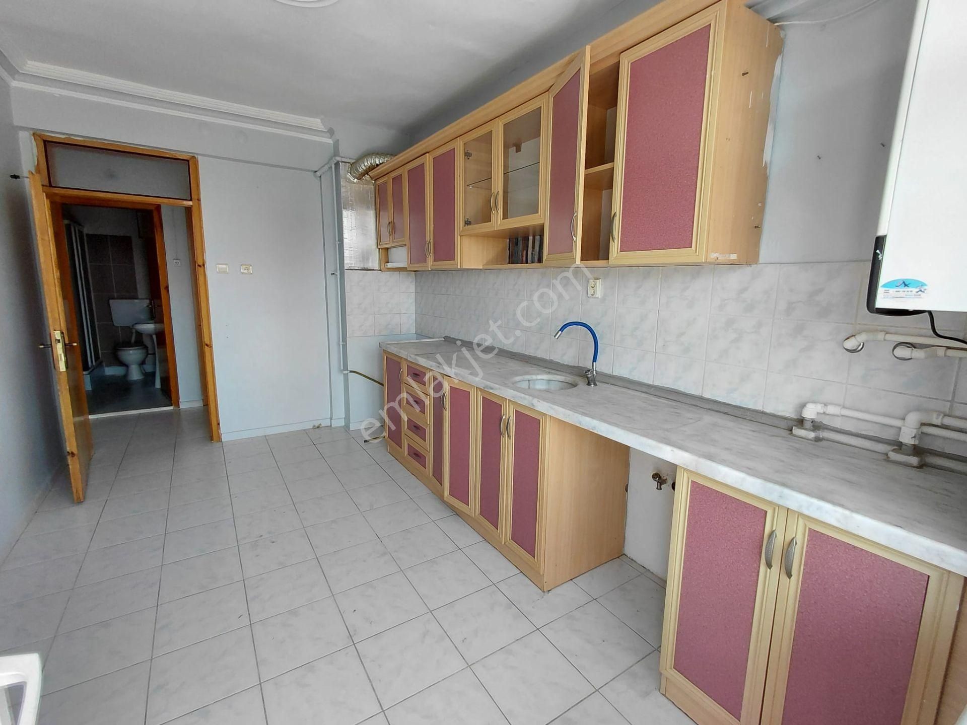 Emrah Çiftci'den Selçuklu Yazır Mah.tramvay Hattı Yanı Bakımlı Kiralık 3+1 Daire - Görsel 4