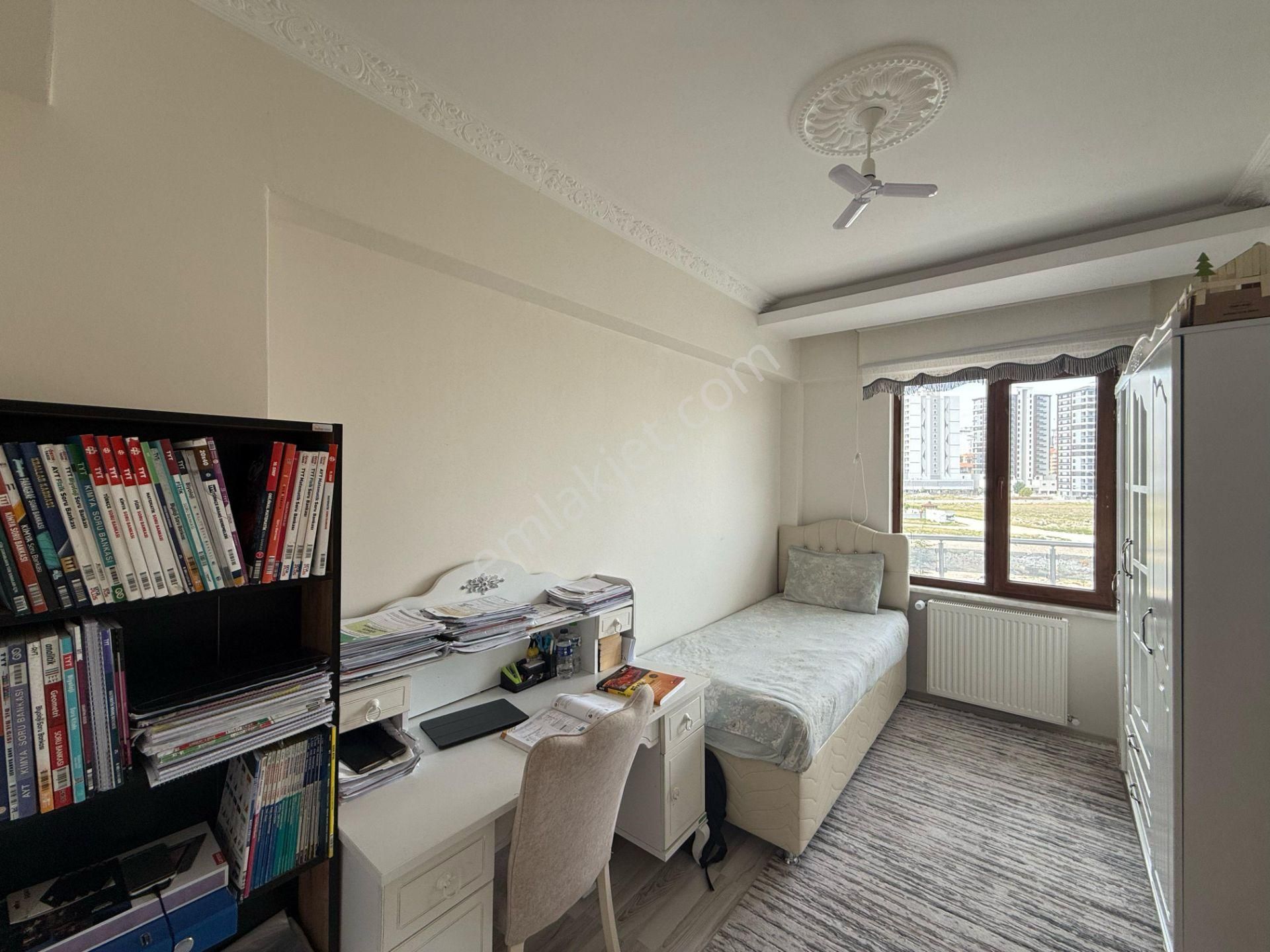 E.gökal Yeni Açılan Bor Yolu Ara Kat 4+1 Mükemmel Konumlu Daire - Görsel 18