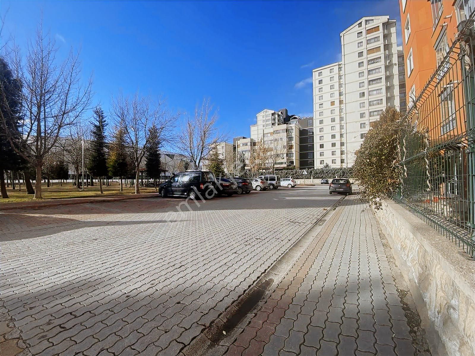 Parsana Mahallesi'nde Stadyum Cepheli, Merkezi Konumda 2+1 Daire - Görsel 19