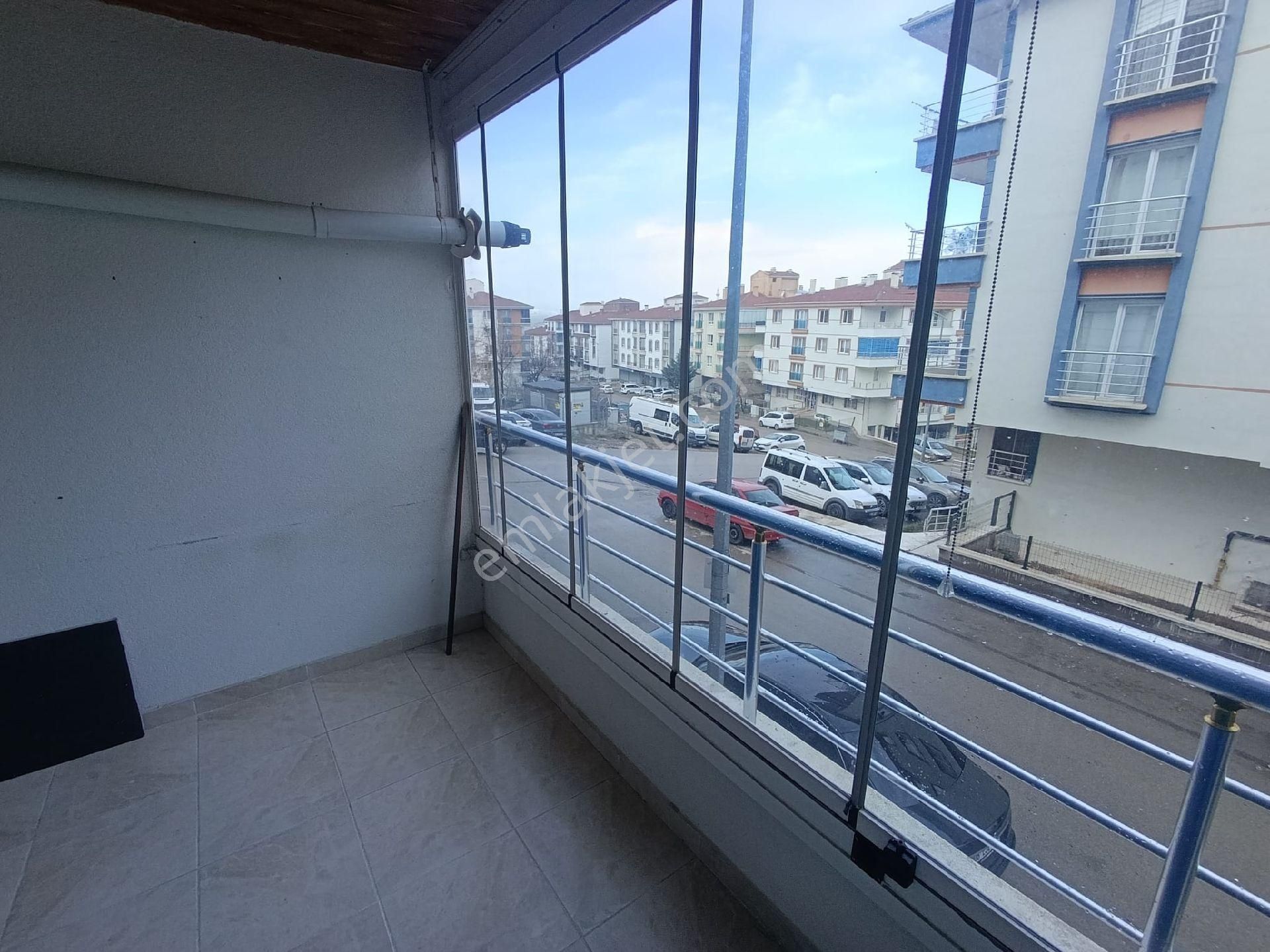 Yükseltepe Mah Kiralık 3+1 Yapılı Geniş Ferah Daire 1 Kat - Görsel 11