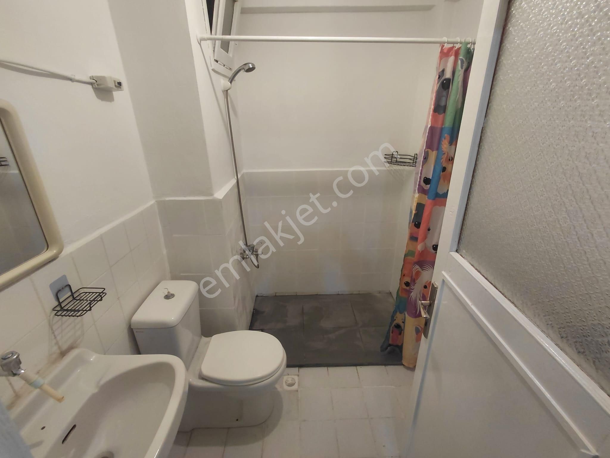 Ayrı Mutfaklı Karanlık Odasız 1'inci Kat Kiralık 1+1 Daire - Görsel 8