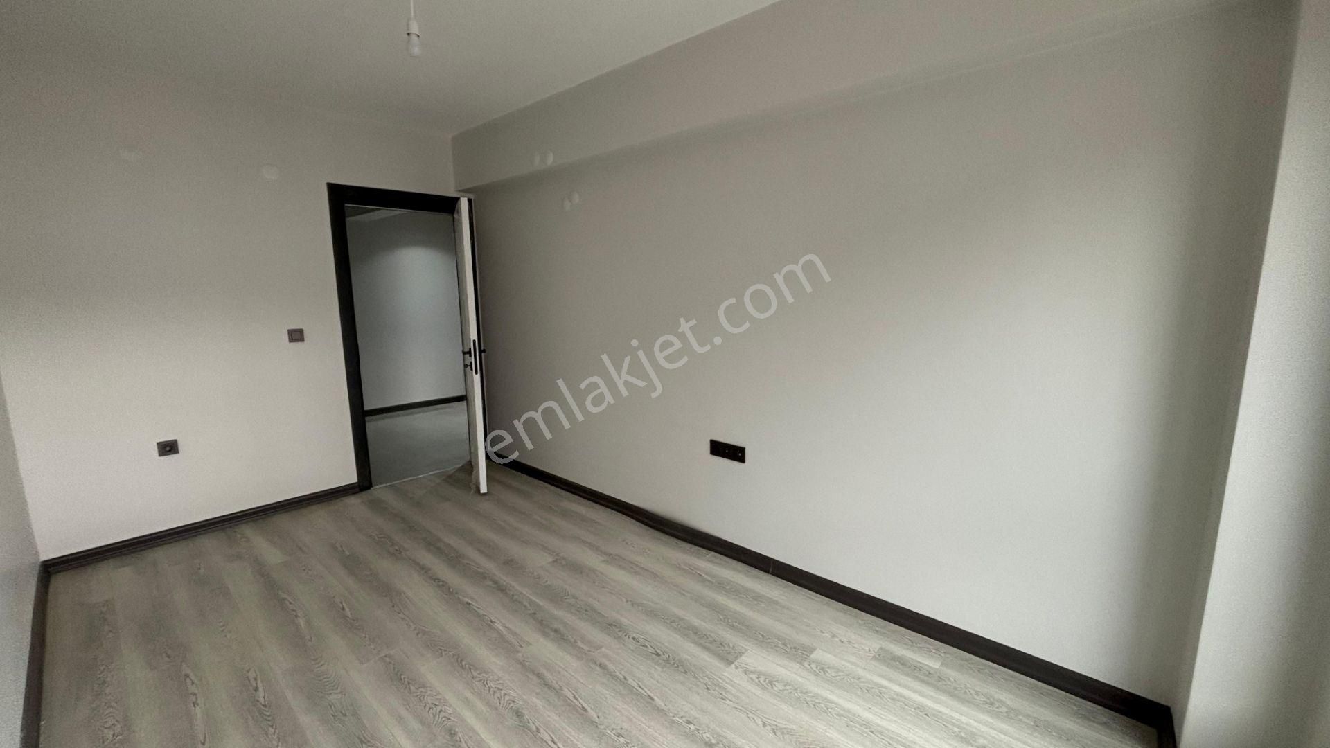 !! Recep Ümit'ten Çamlıca Mahallesinde Tombakzade Blv. Yakınında Özel Garajlı Lüx 2+1 Daireler Fç39 - Görsel 14