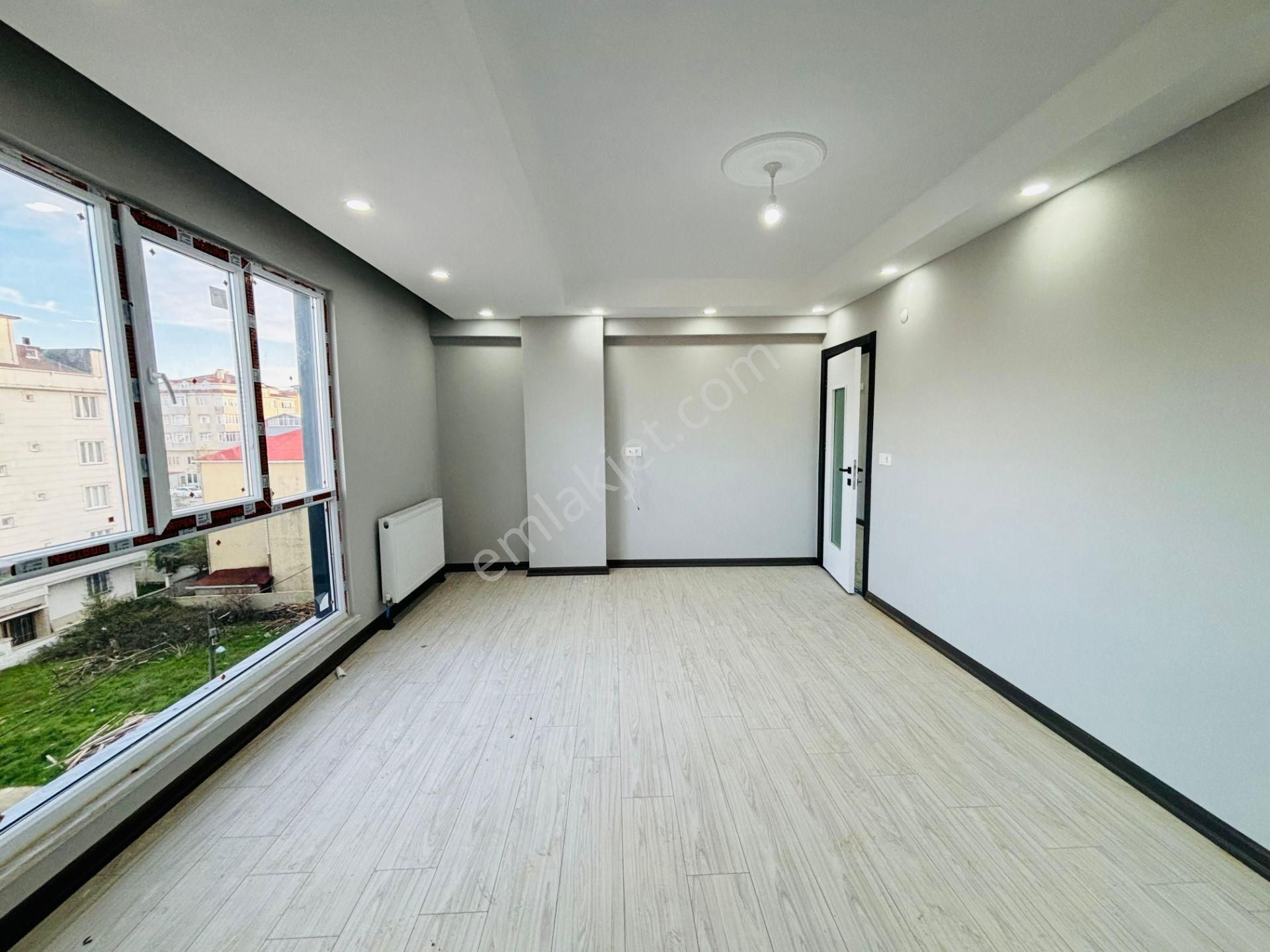 Güven'den Tepe'de Okullar Yanı Ara Kat Ön Cephe 2+1 Daire