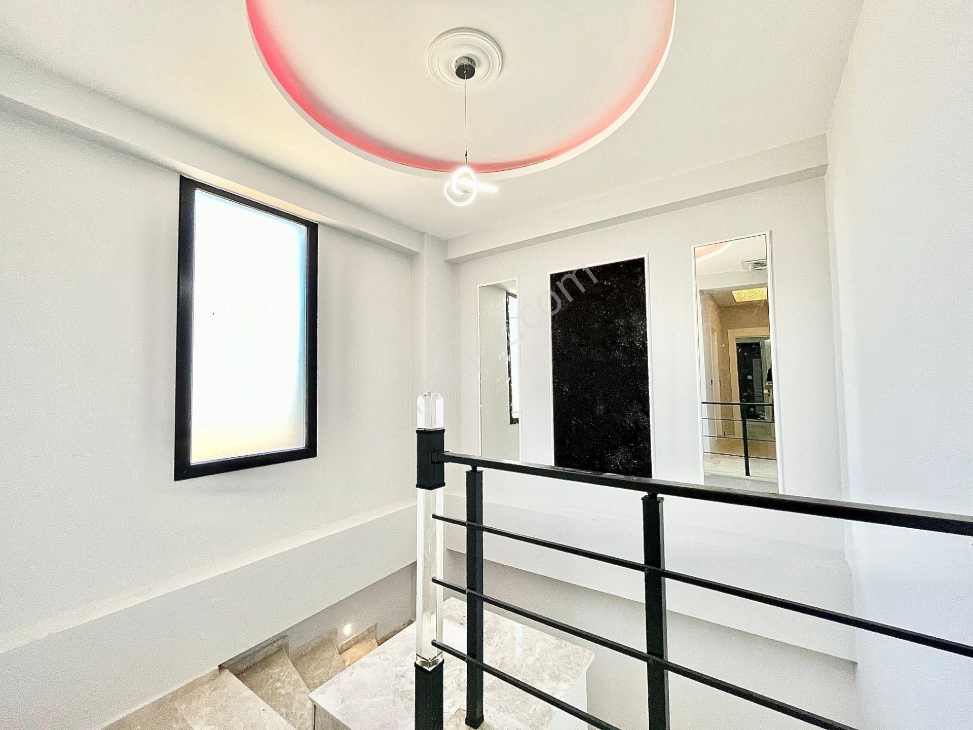 Yükselden Güre'nin En Güzel Konumda Denize Yakın Ultra Lux Villa - Görsel 4