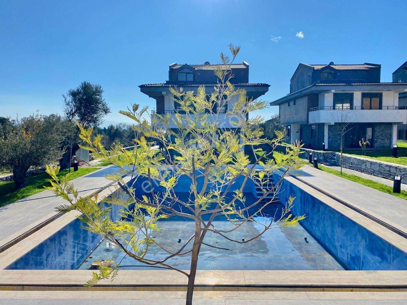 Yükselden Gürede Havuzlu Lüx Proje De 3+1 Muhteşem Villa - Görsel 16