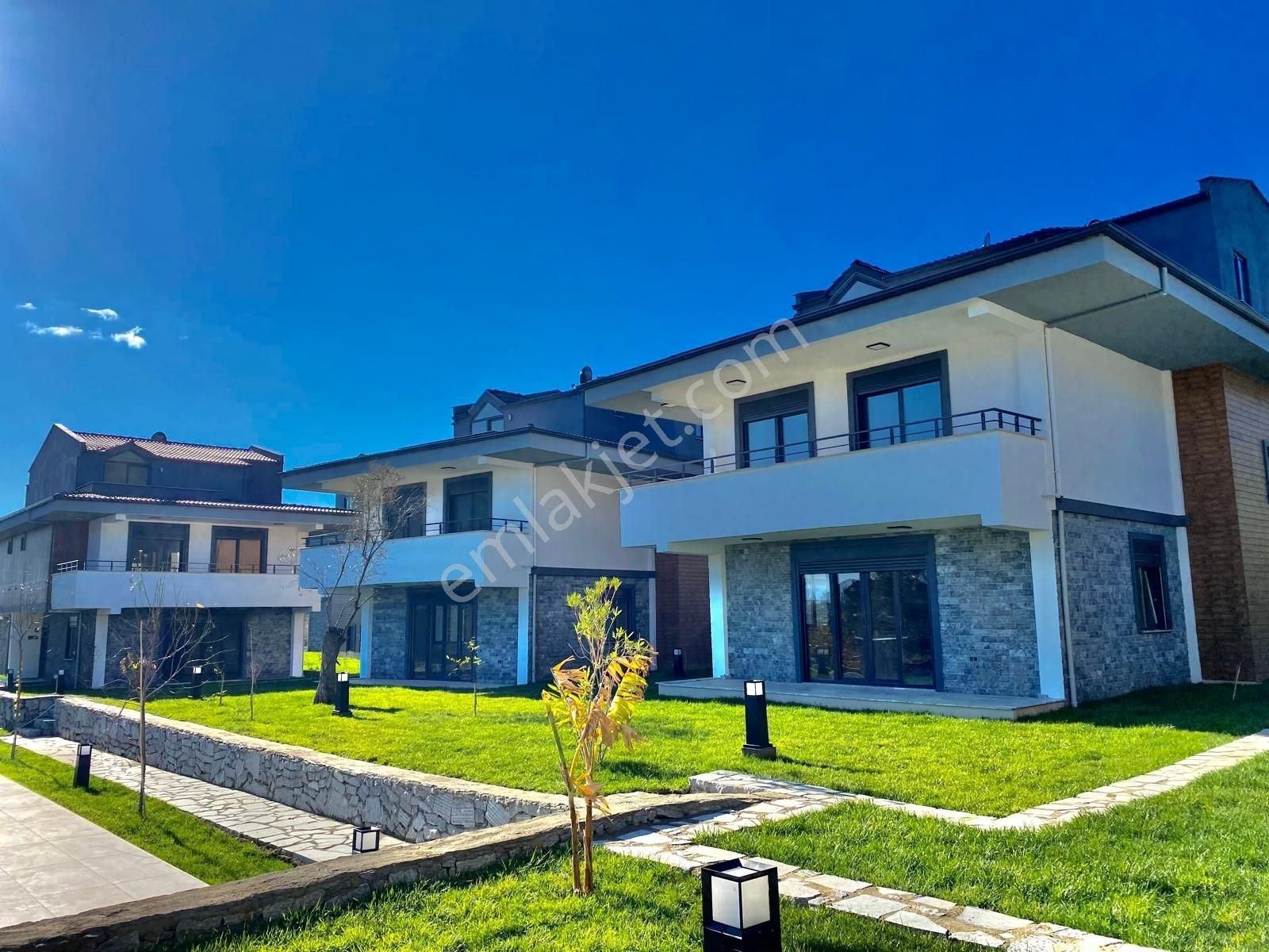 Yükselden Gürede Havuzlu Lüx Proje De 3+1 Muhteşem Villa - Görsel 17