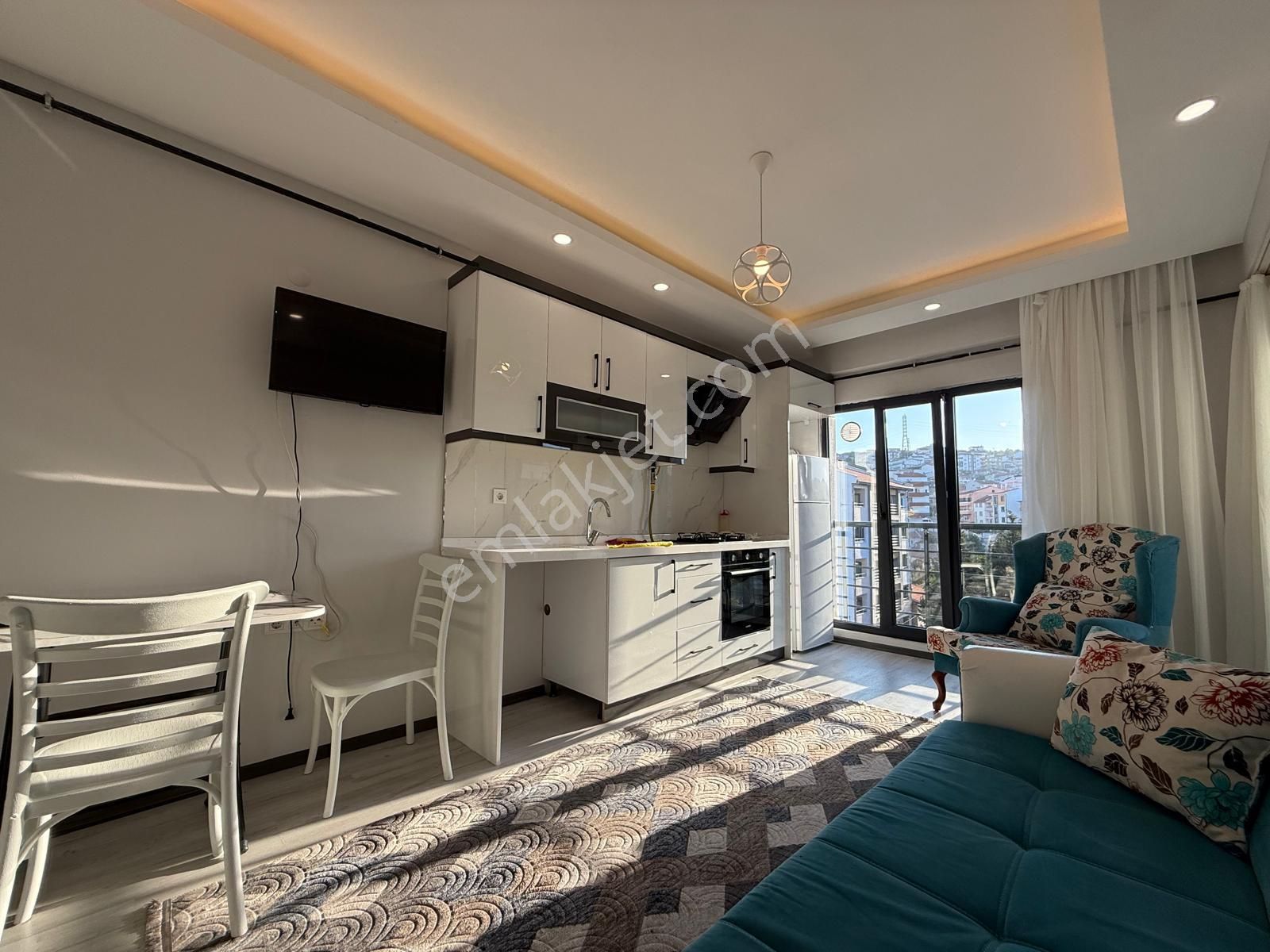 Kiralık Lüks 1+1 Full Eşyalı Yeni Bina Hacı İlbey Mah. - Görsel 8
