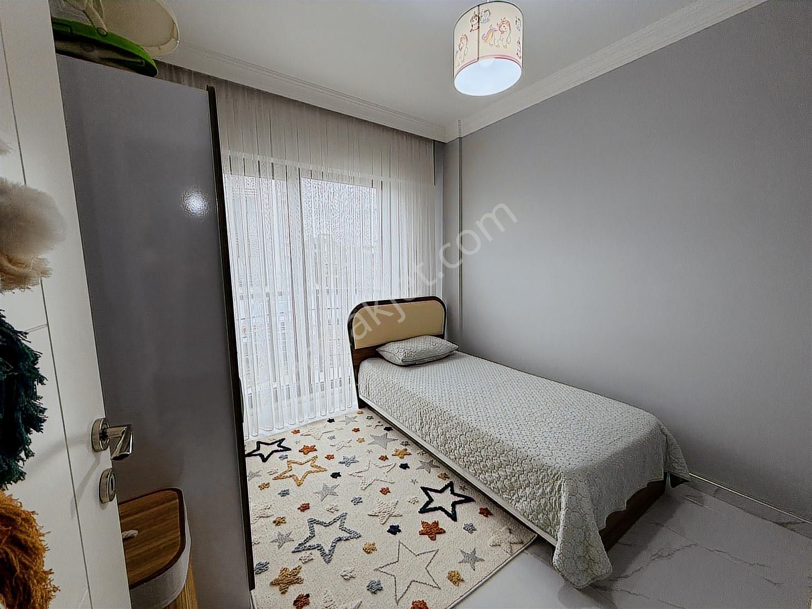 Akyazıda Site İçerisinde 3+1 Masrafsız Satılık Daire - Görsel 12