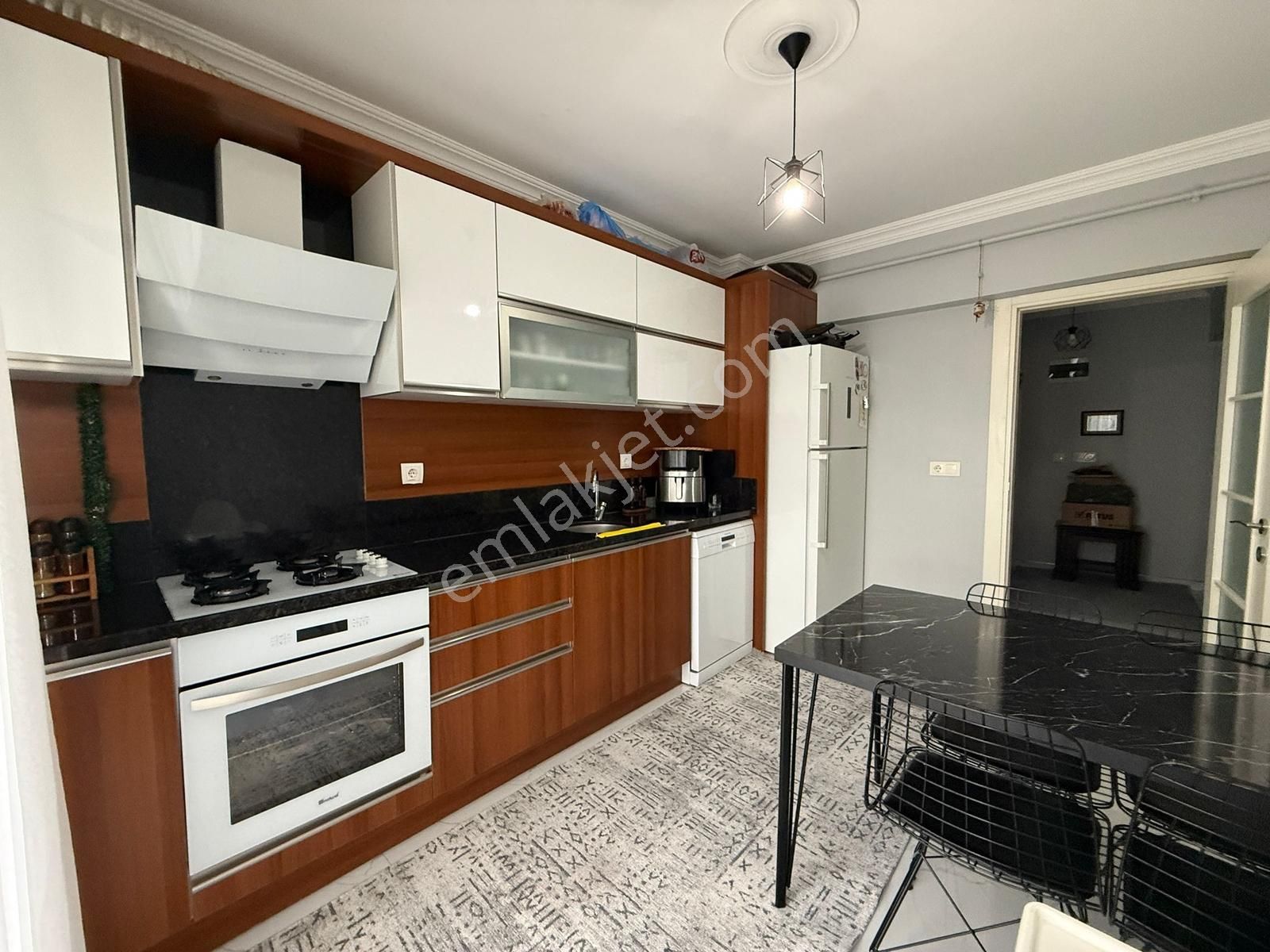 Akyazıda Site İçerisinde 3+1 Masrafsız Satılık Daire - Görsel 17