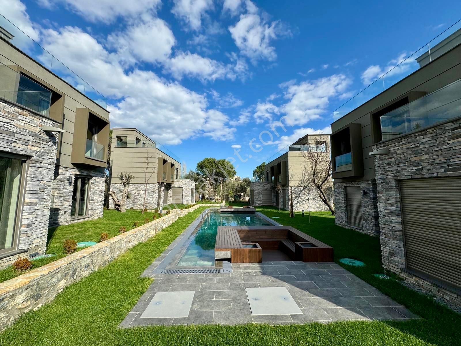 Yükselden Gürede Özel Mimari Havuzlu Ateş Çukurlu 3+1 Villa - Görsel 19